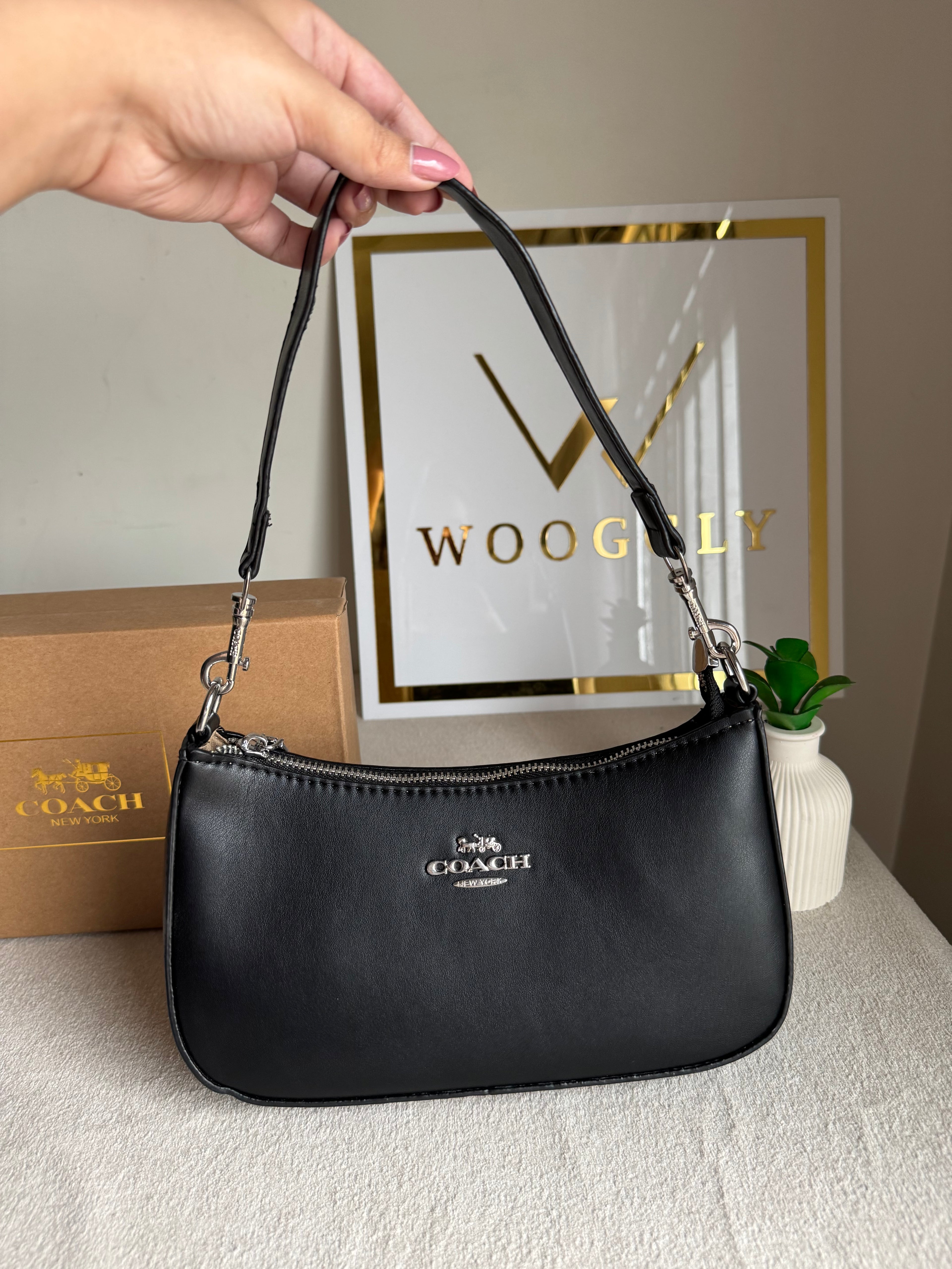 COACH TERI PREMIUM (Black) - BOX PACKING