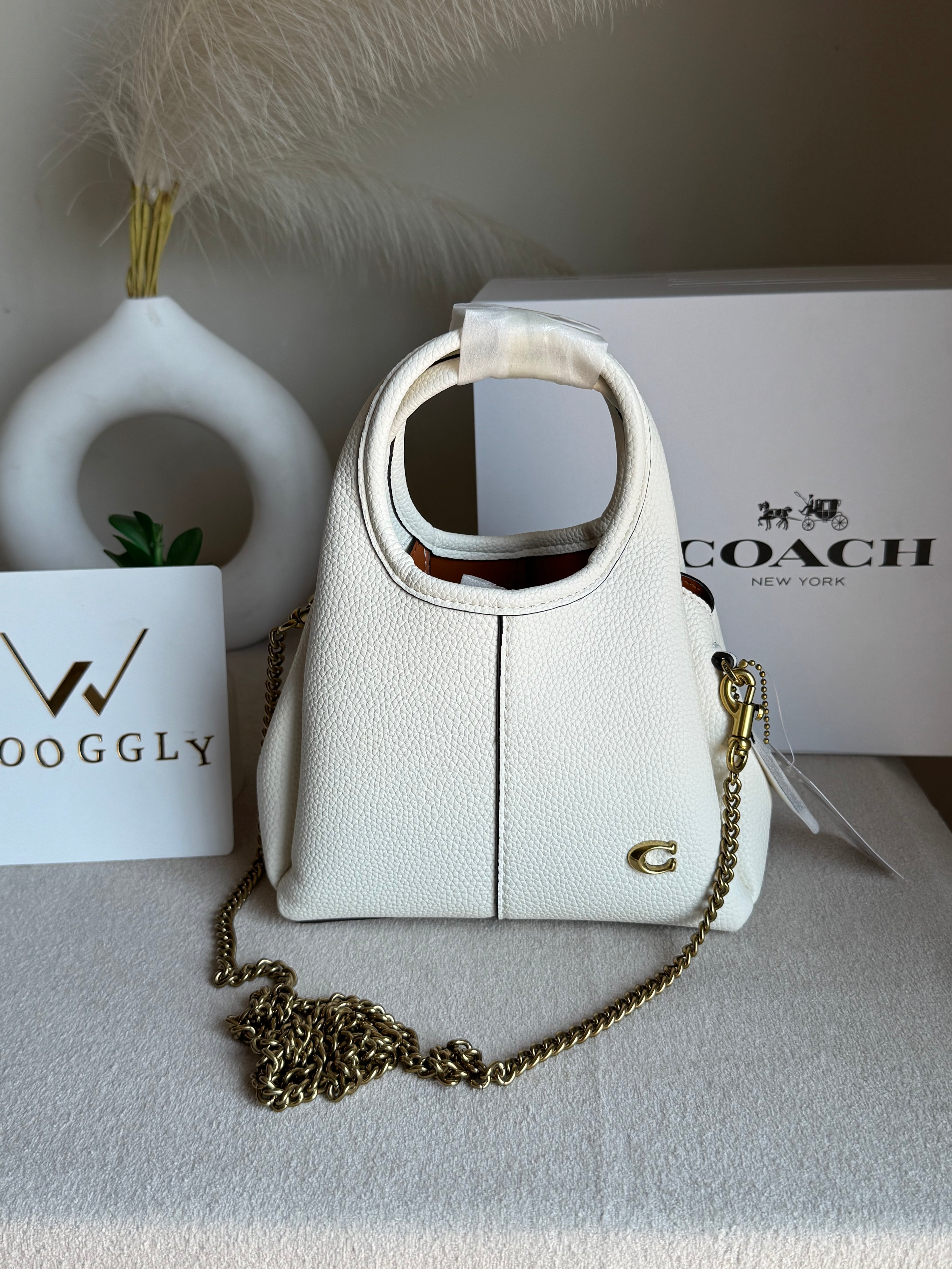 EXTREMELY PREMIUM MINI COACH Lana (CREAM) - BOX PACKING