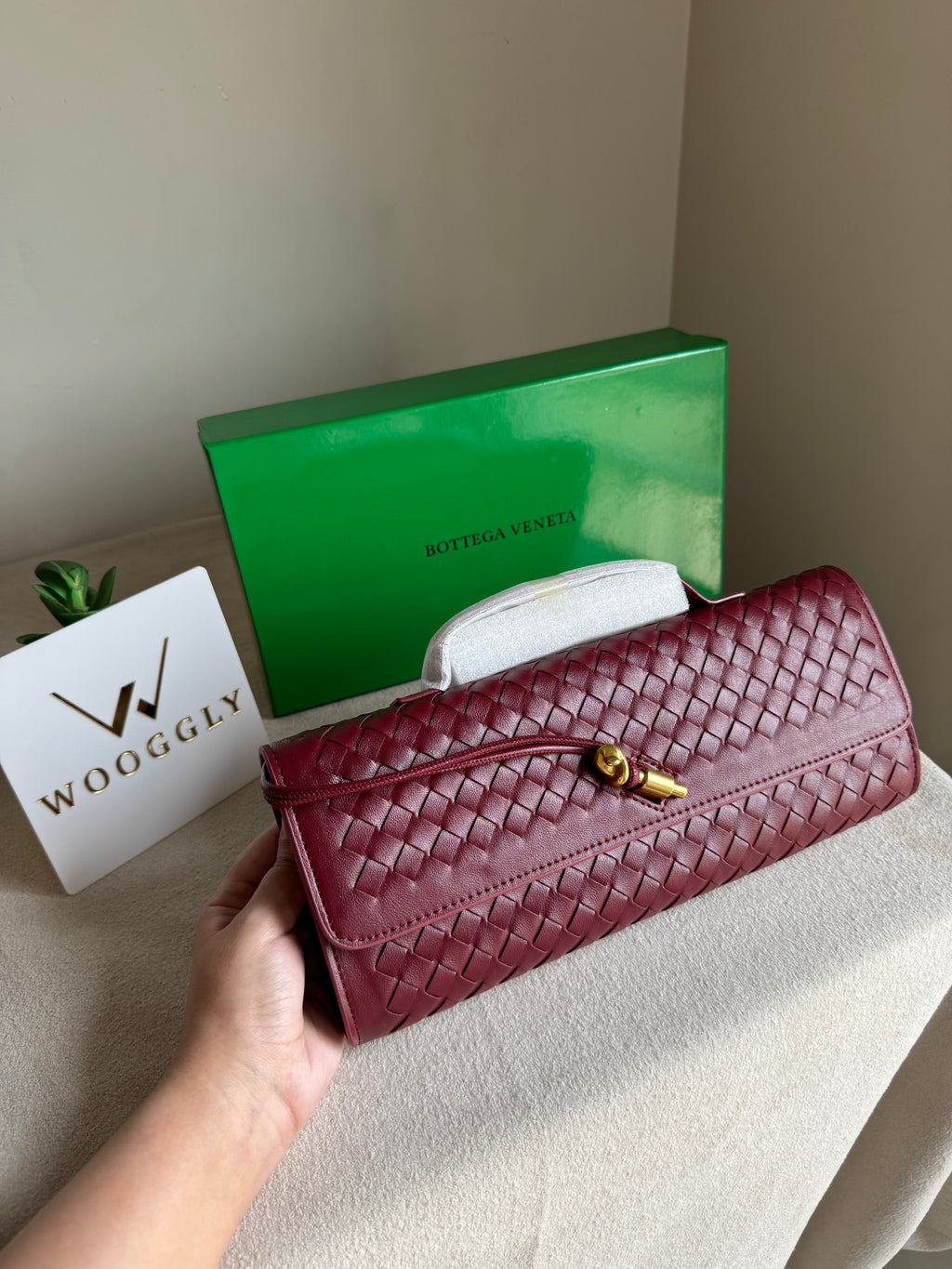 Premium Bottega Veneta Viral Bag with BOX Packing - Burgandy