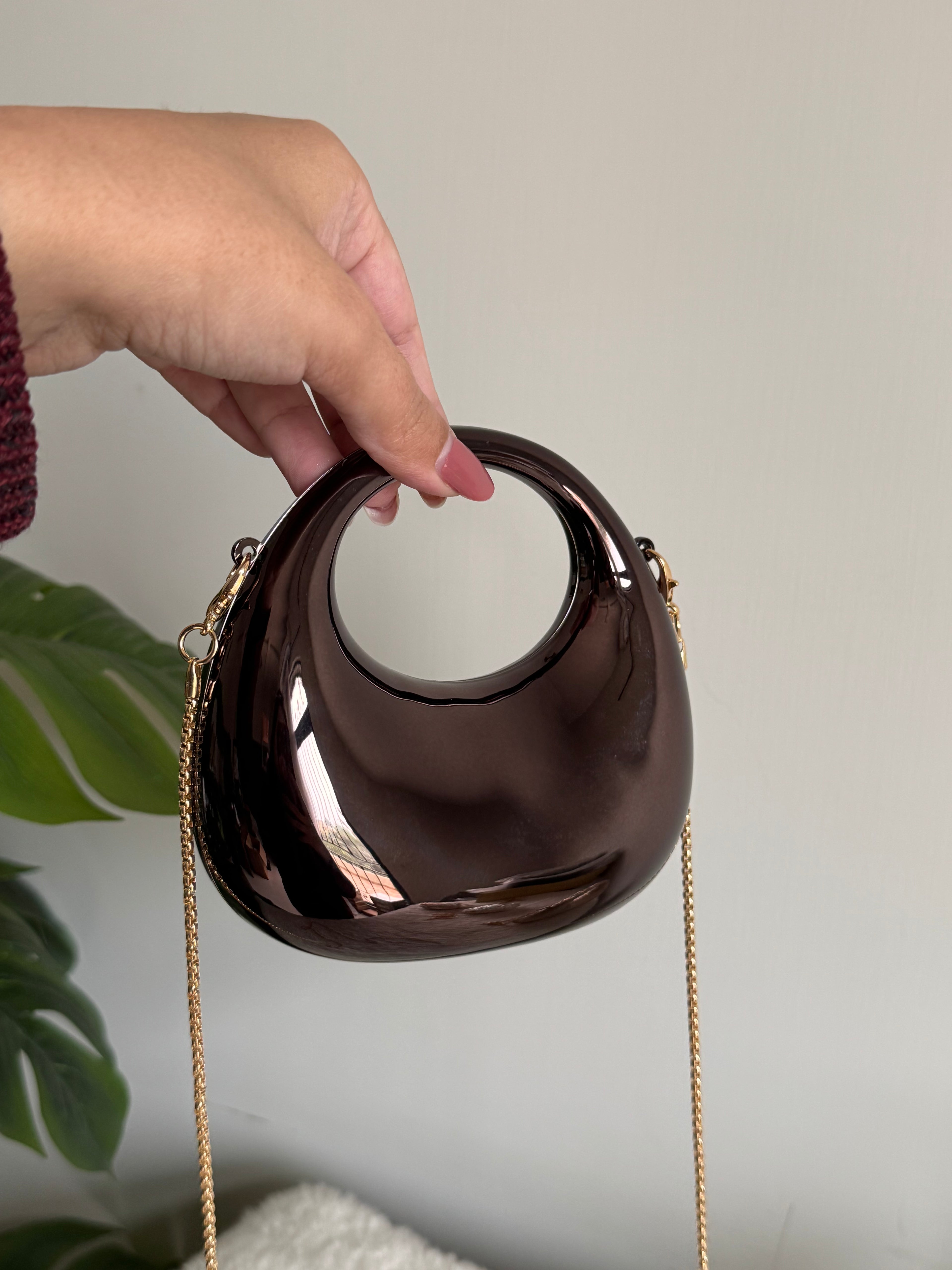 Viral Metallic Clutch with Chain - Mini Black