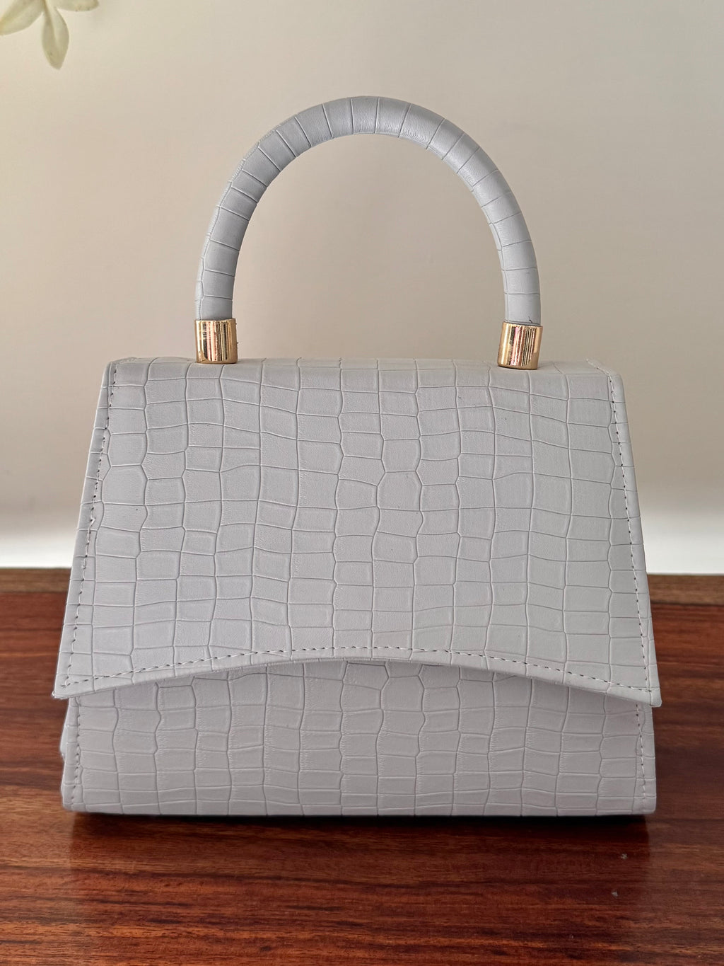Elara Classic Bag with Strap - Grey