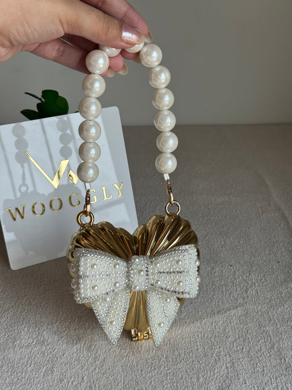 Blush Bow Heart Clutch (Gold)