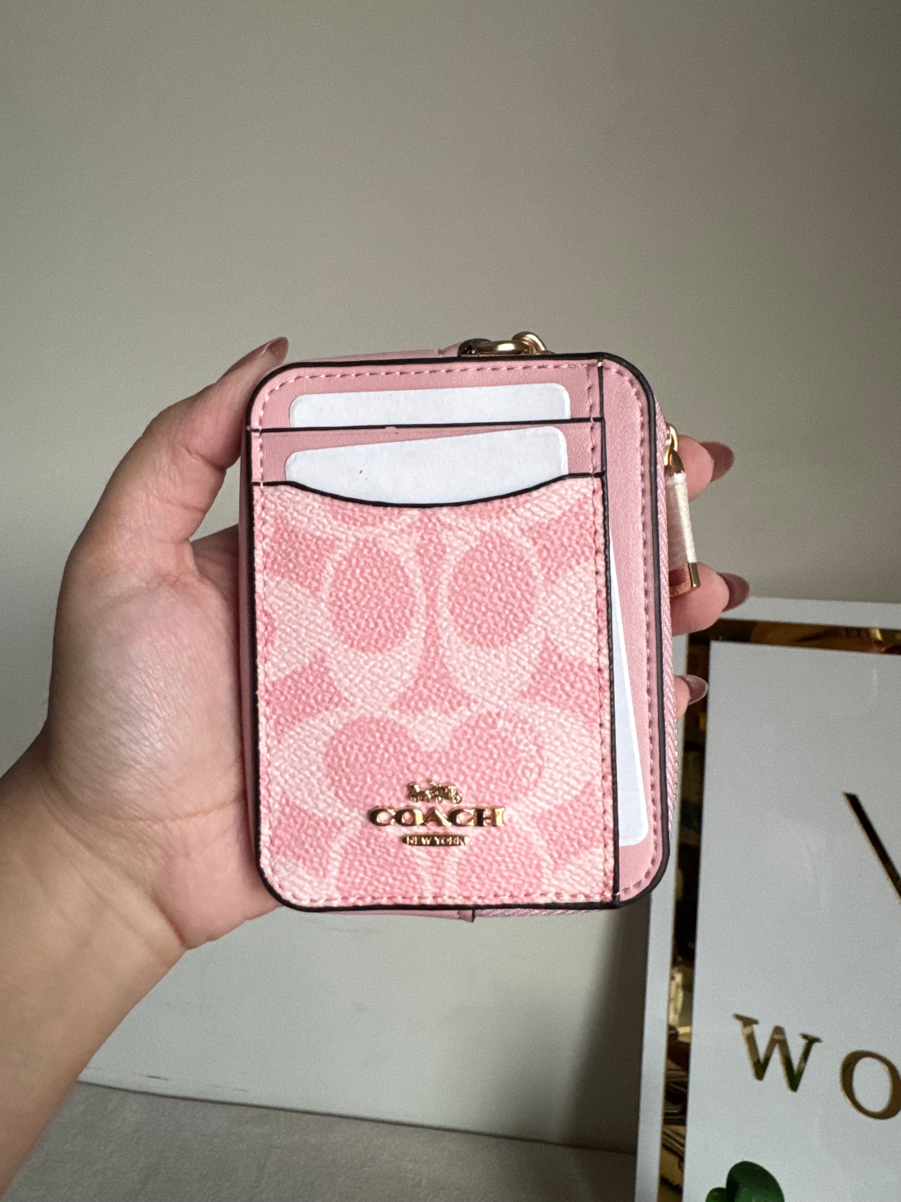 Coach Zip Card Case - Baby Pink