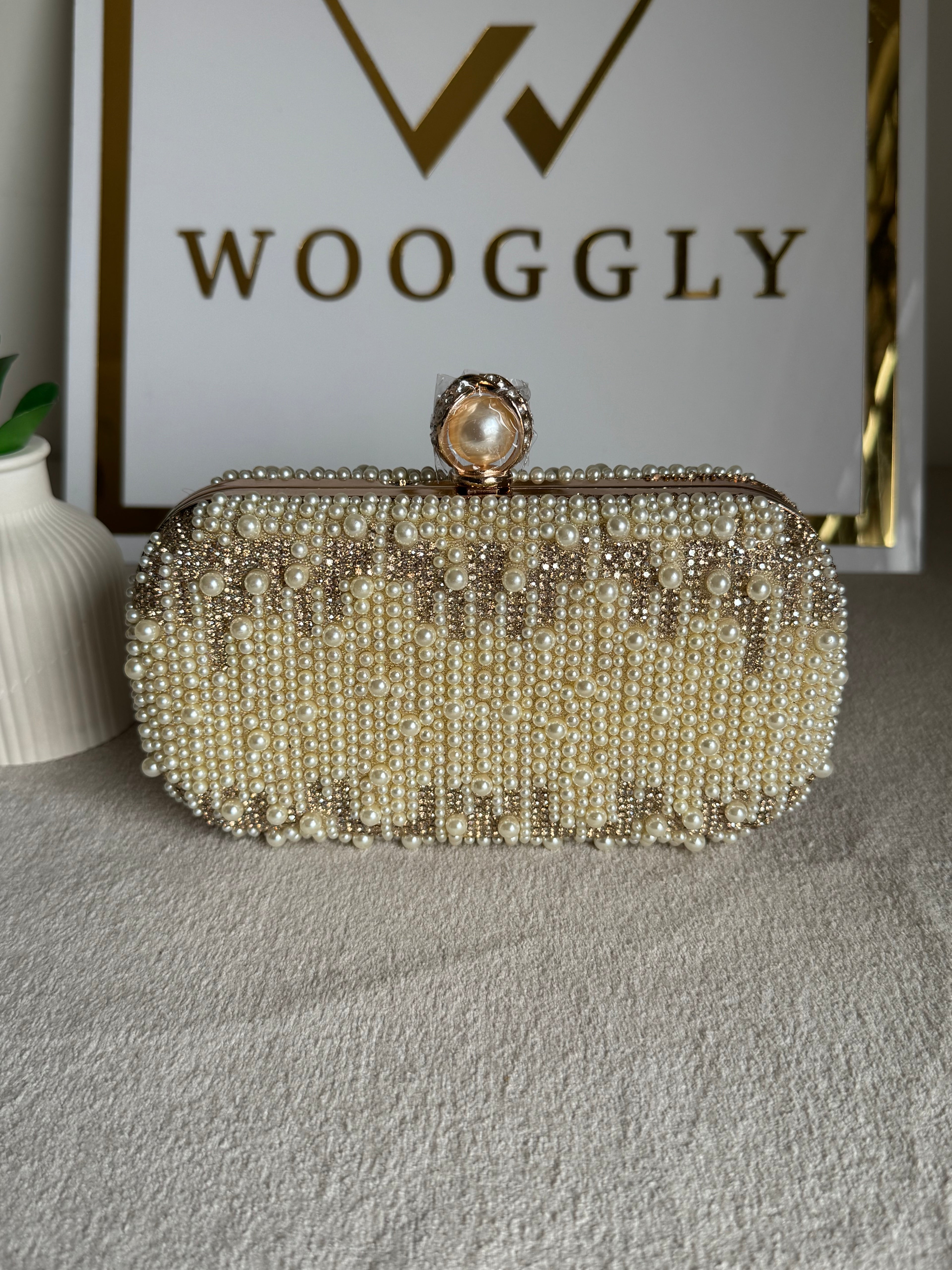 Regal Pearl Clutch