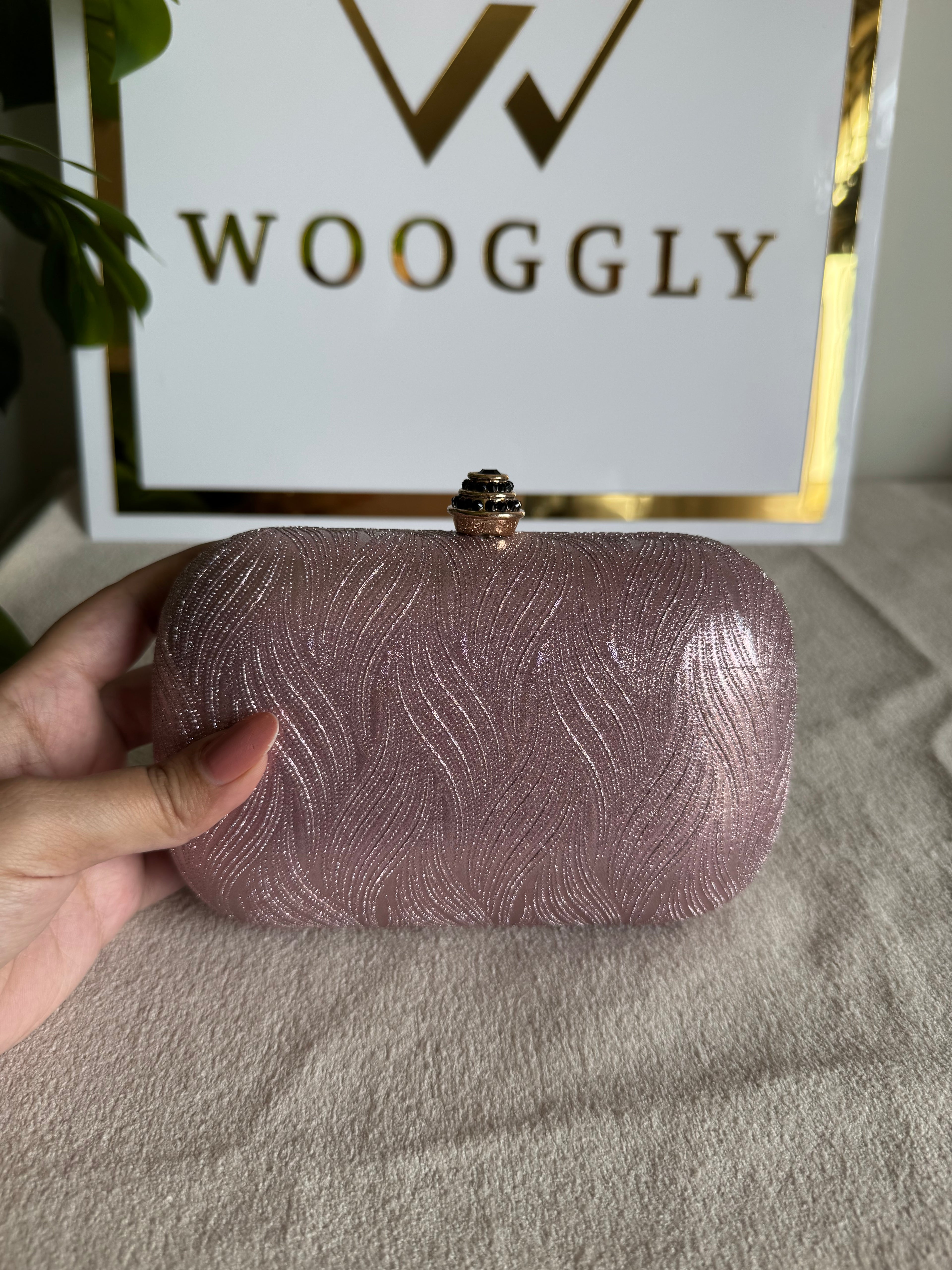 Milan Clutch - Pink