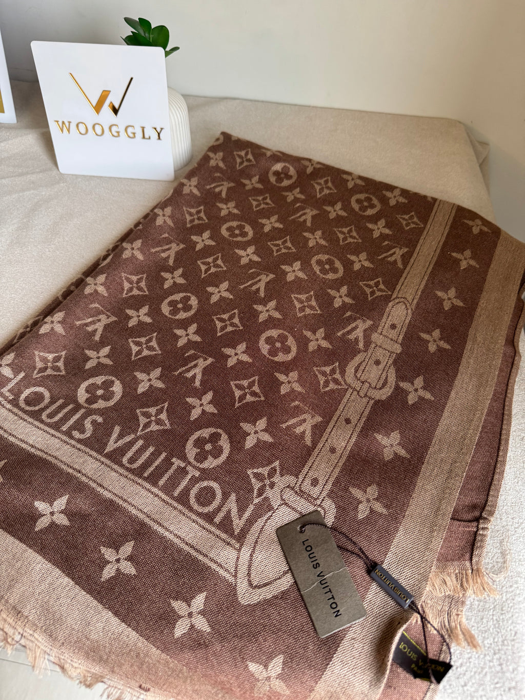 LV Warm Shawl Brown