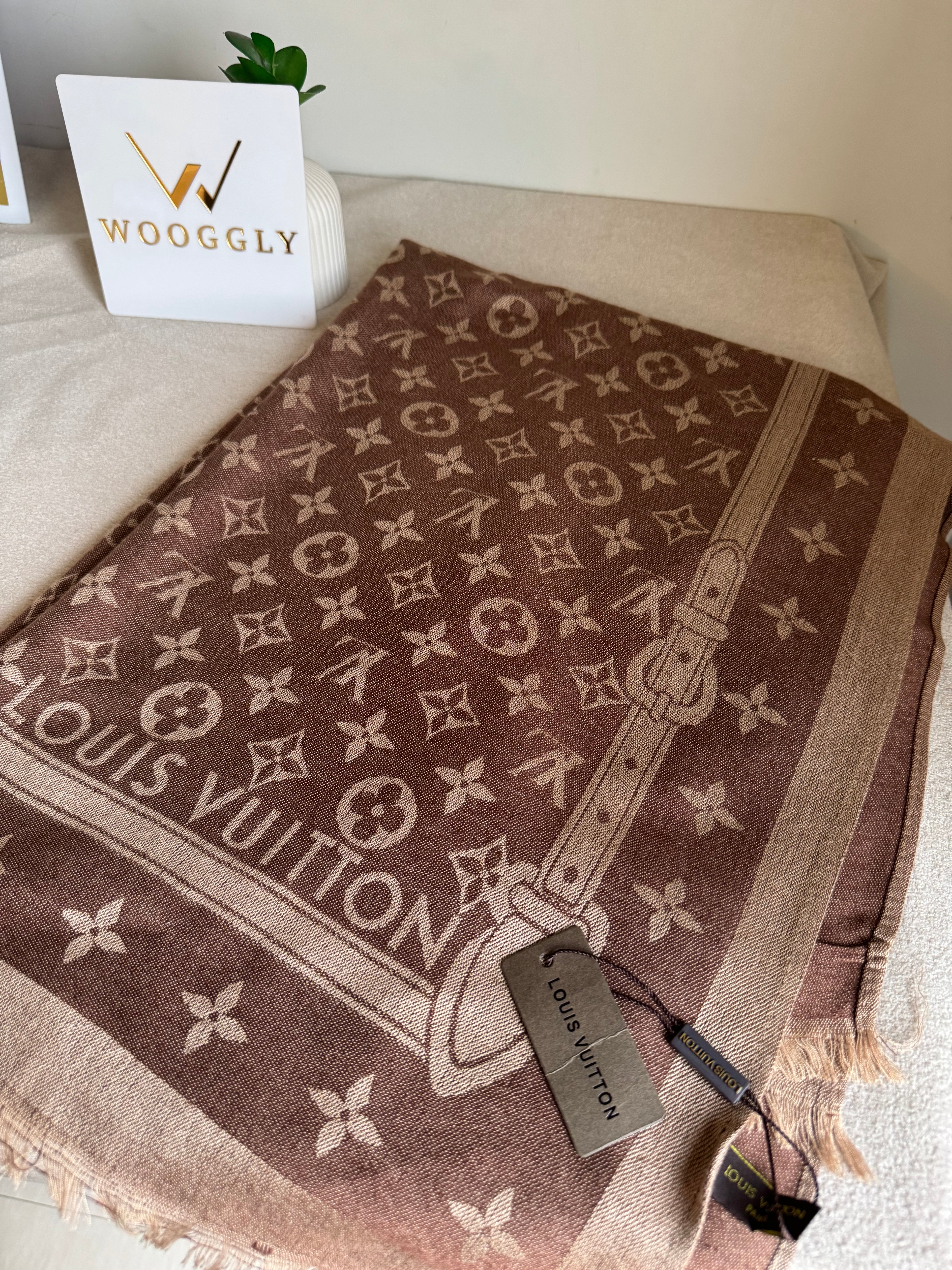 LV Warm Shawl Brown