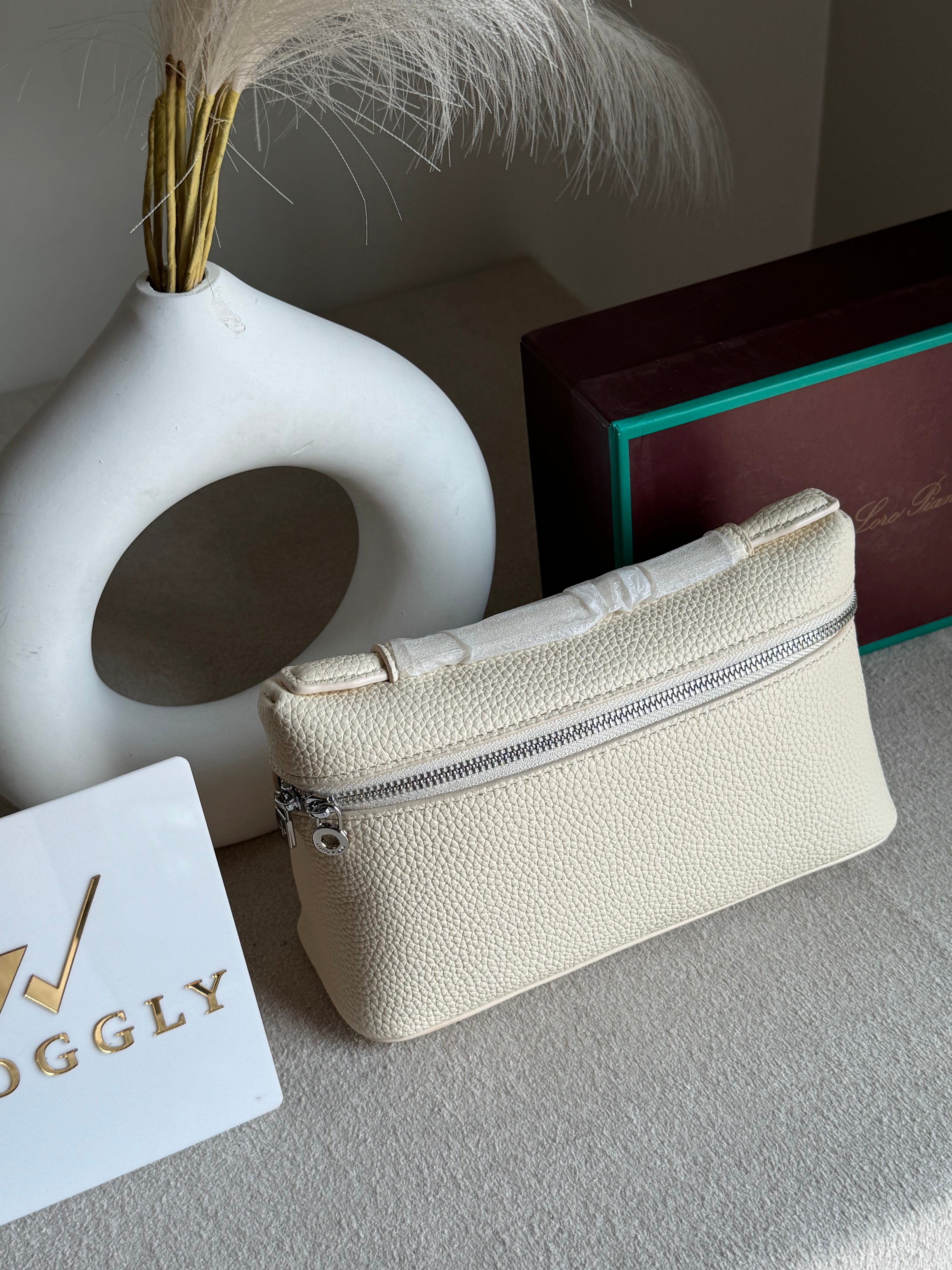 Loro Piana Premium Signature Bag - Cream