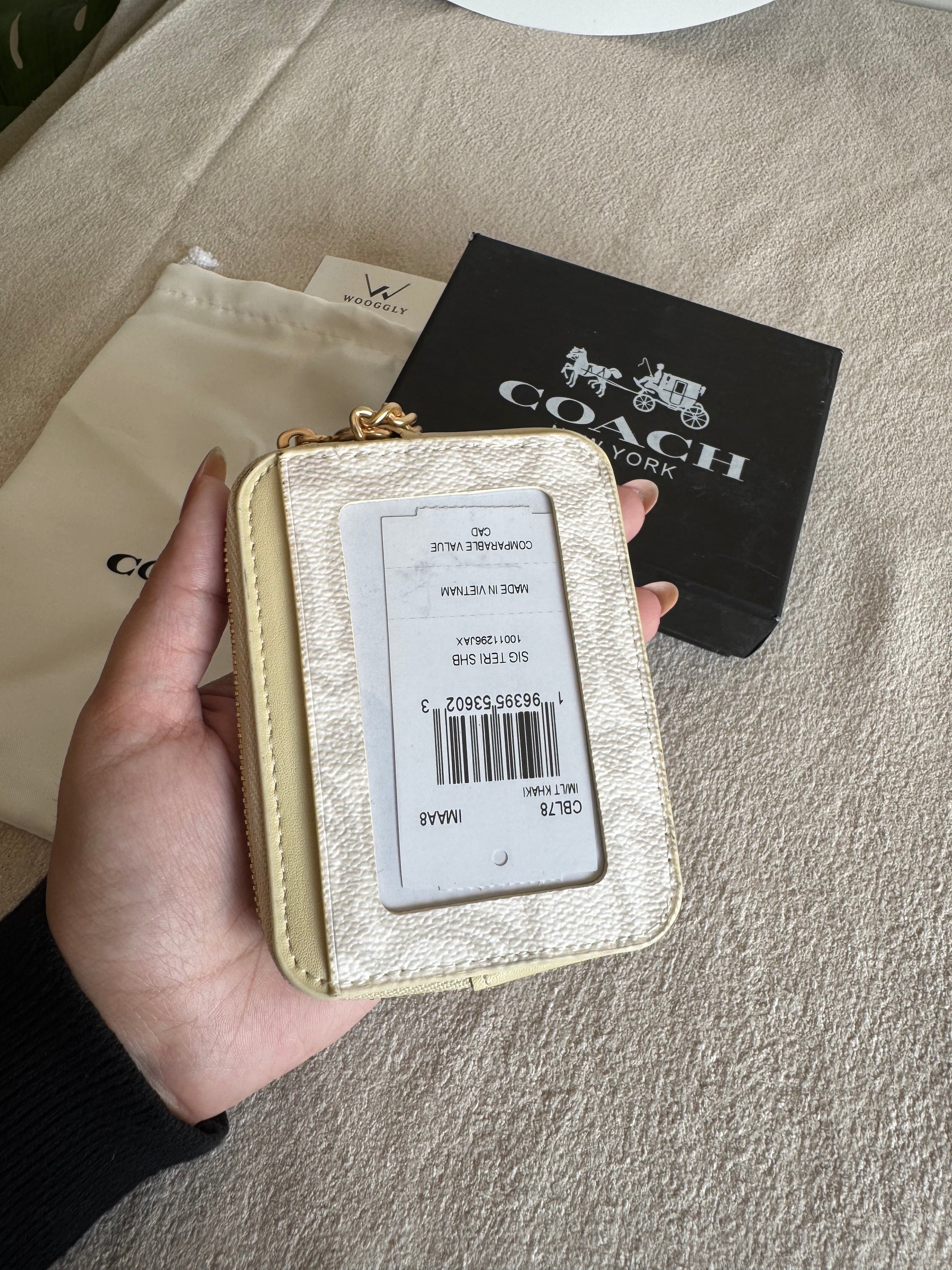 Coach Zip Card Case with Box Packing - White Beige