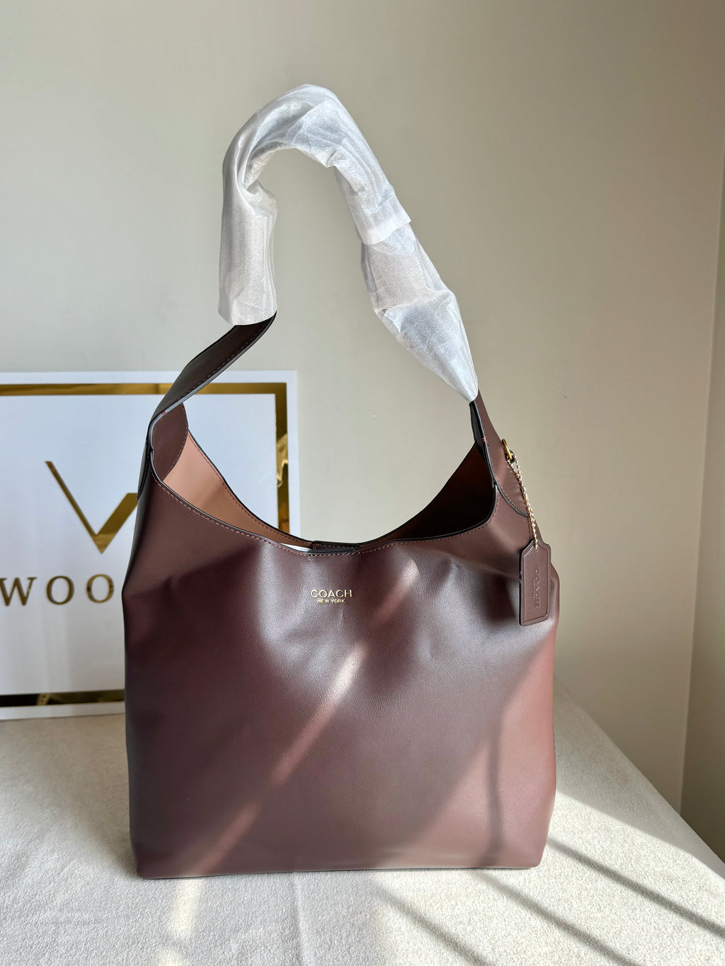 COACH Brooklyn Maroon - MAGNETIC BOX PACKING