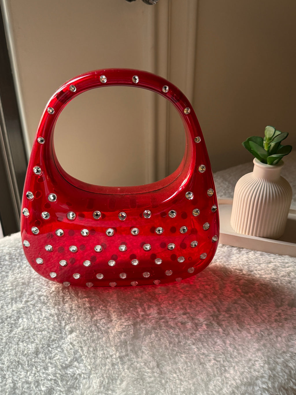 Glimmer Clutch (Red) with Long Chain
