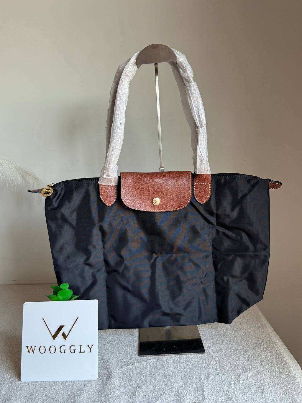 Longchamp Tote LARGE - Black (WITH BRAND LOGO)