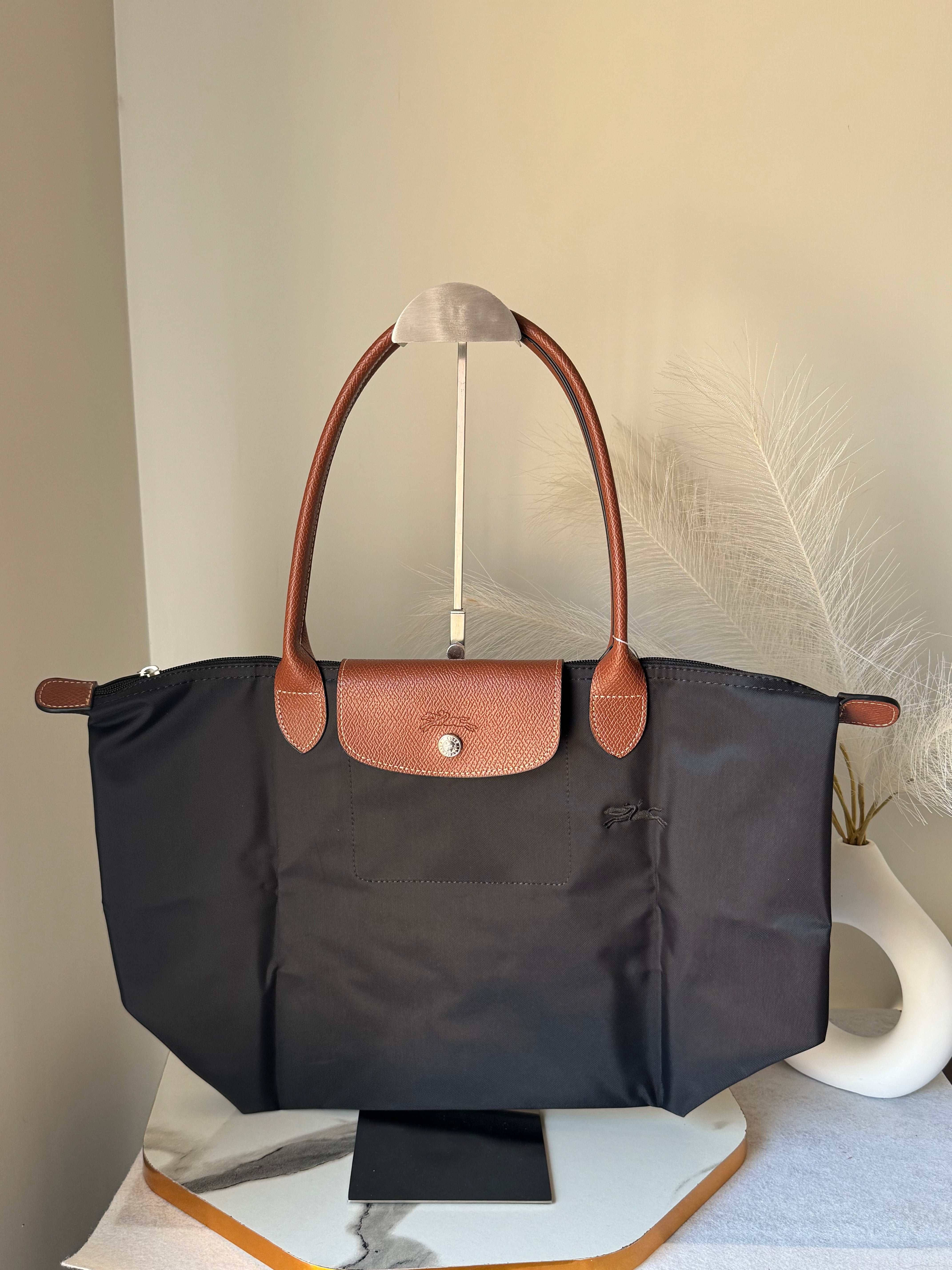 Longchamp Tote LARGE - Black (WITH BRAND LOGO)