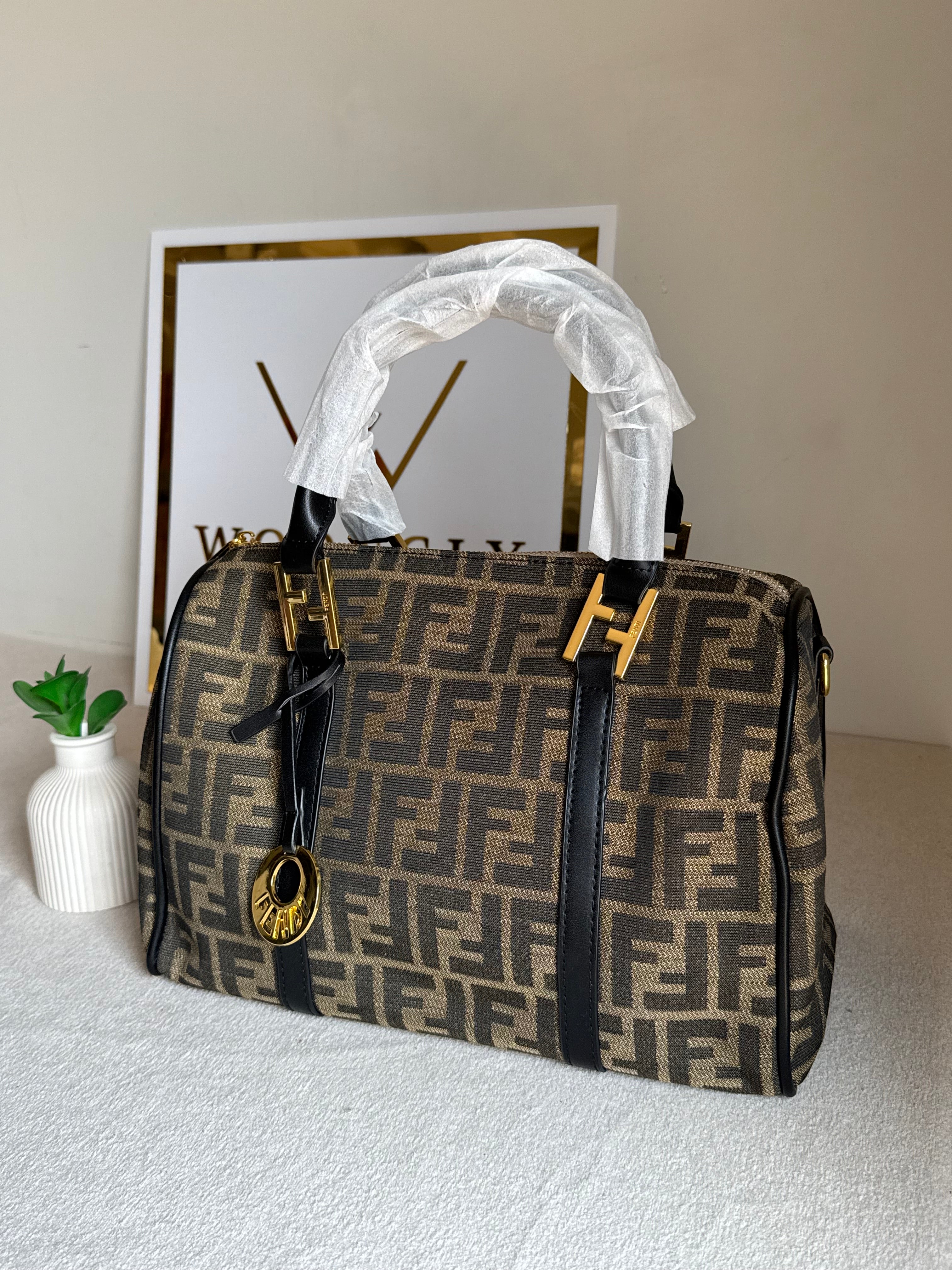 Fendi Signature Hand Bag - Black & Beige