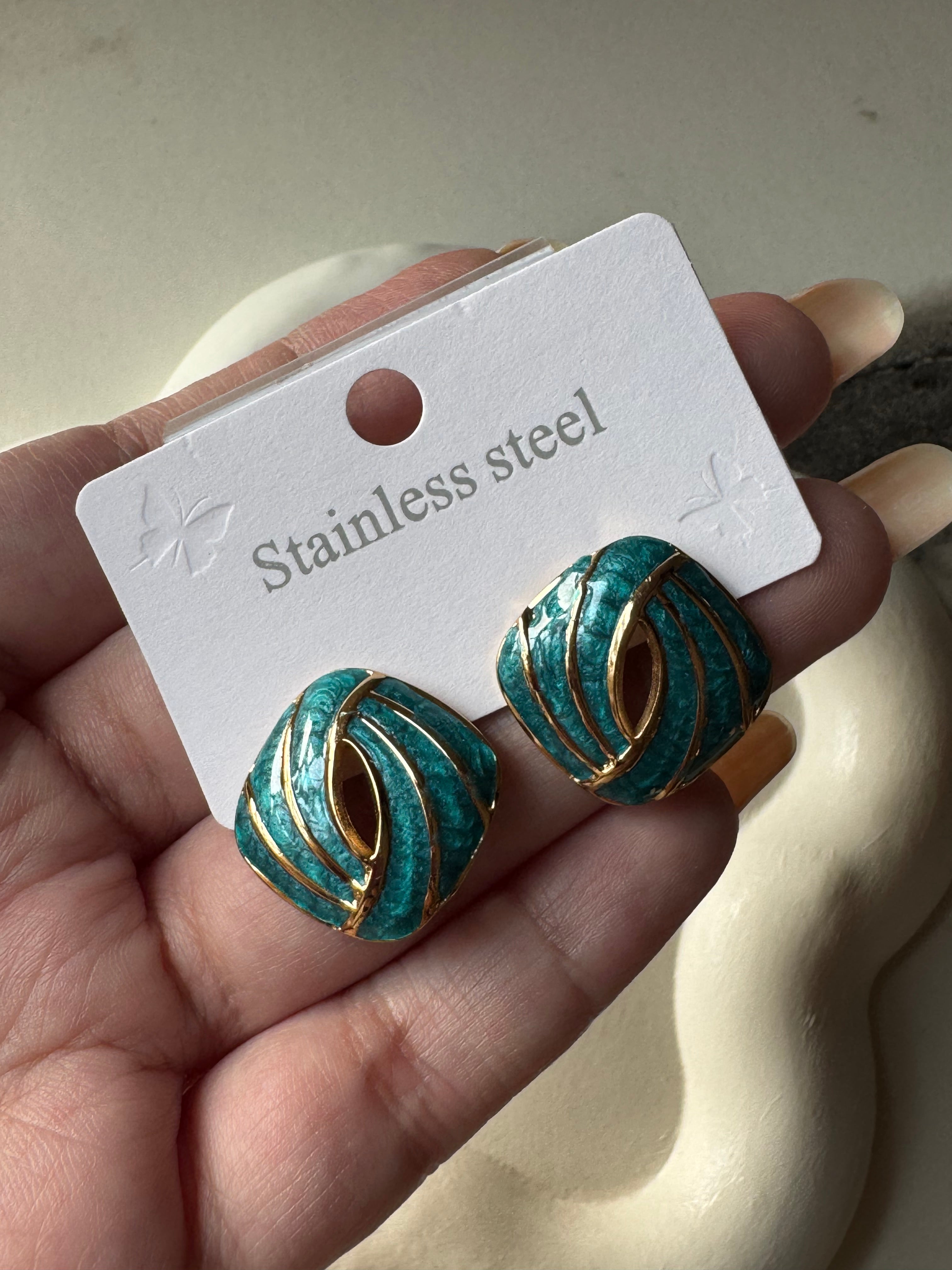 Velvet Edge Studs - Emerald Green & Gold