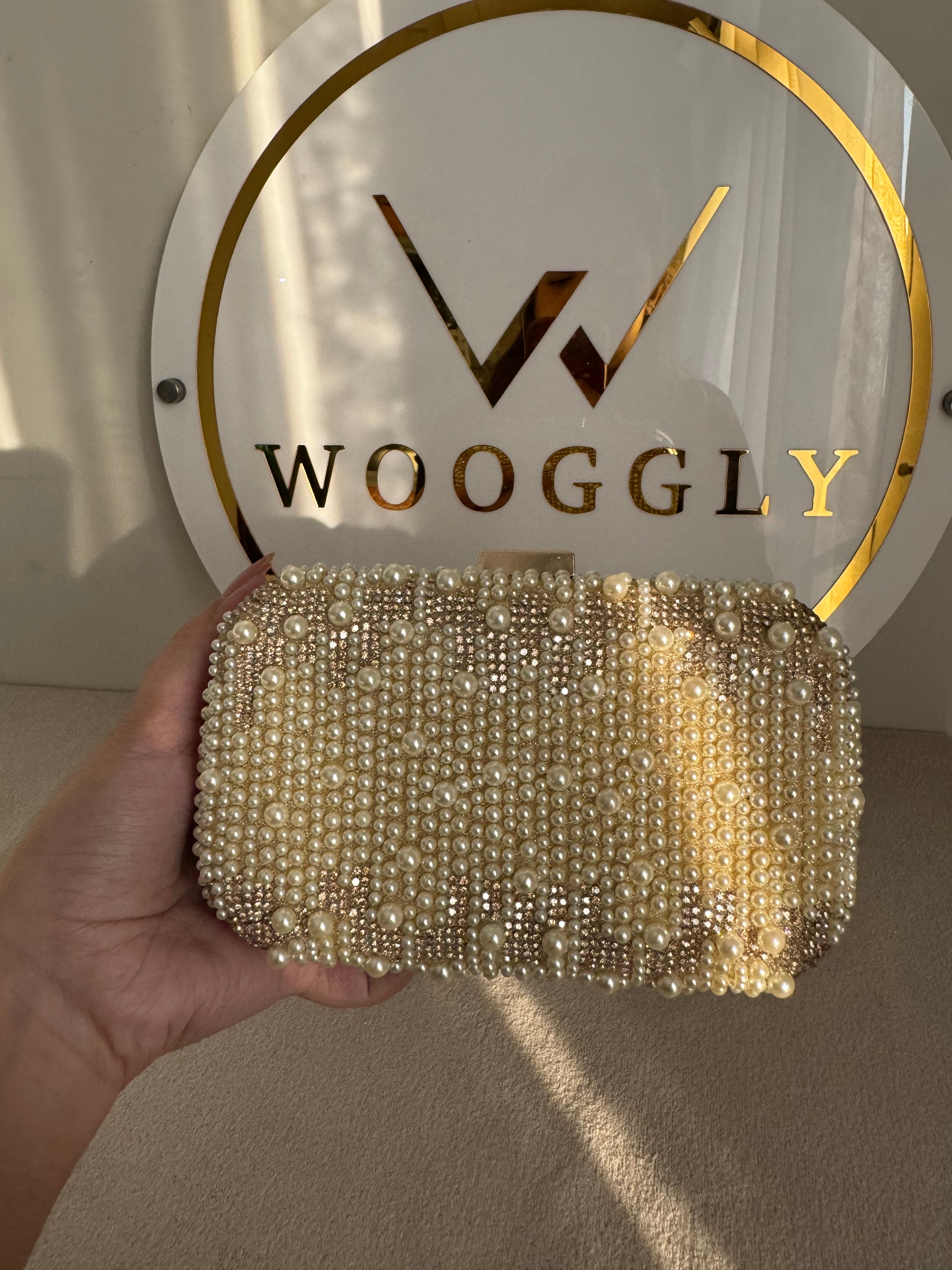 Regal Pearl Clutch