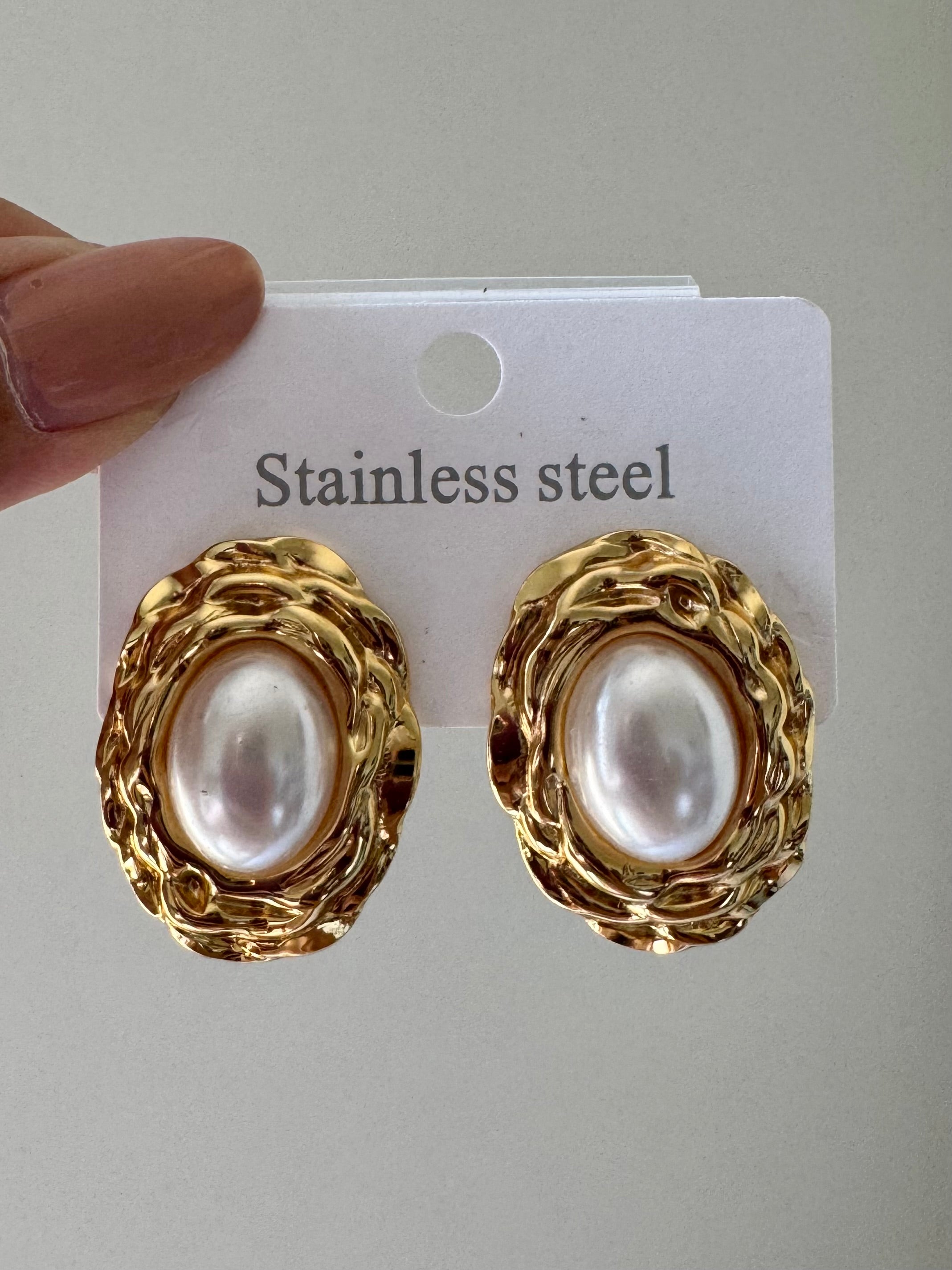 Celestial Pearl Earrings - 18K Gold Plated