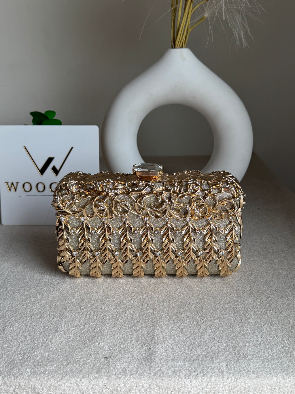 Amour Clutch Champagne Metal