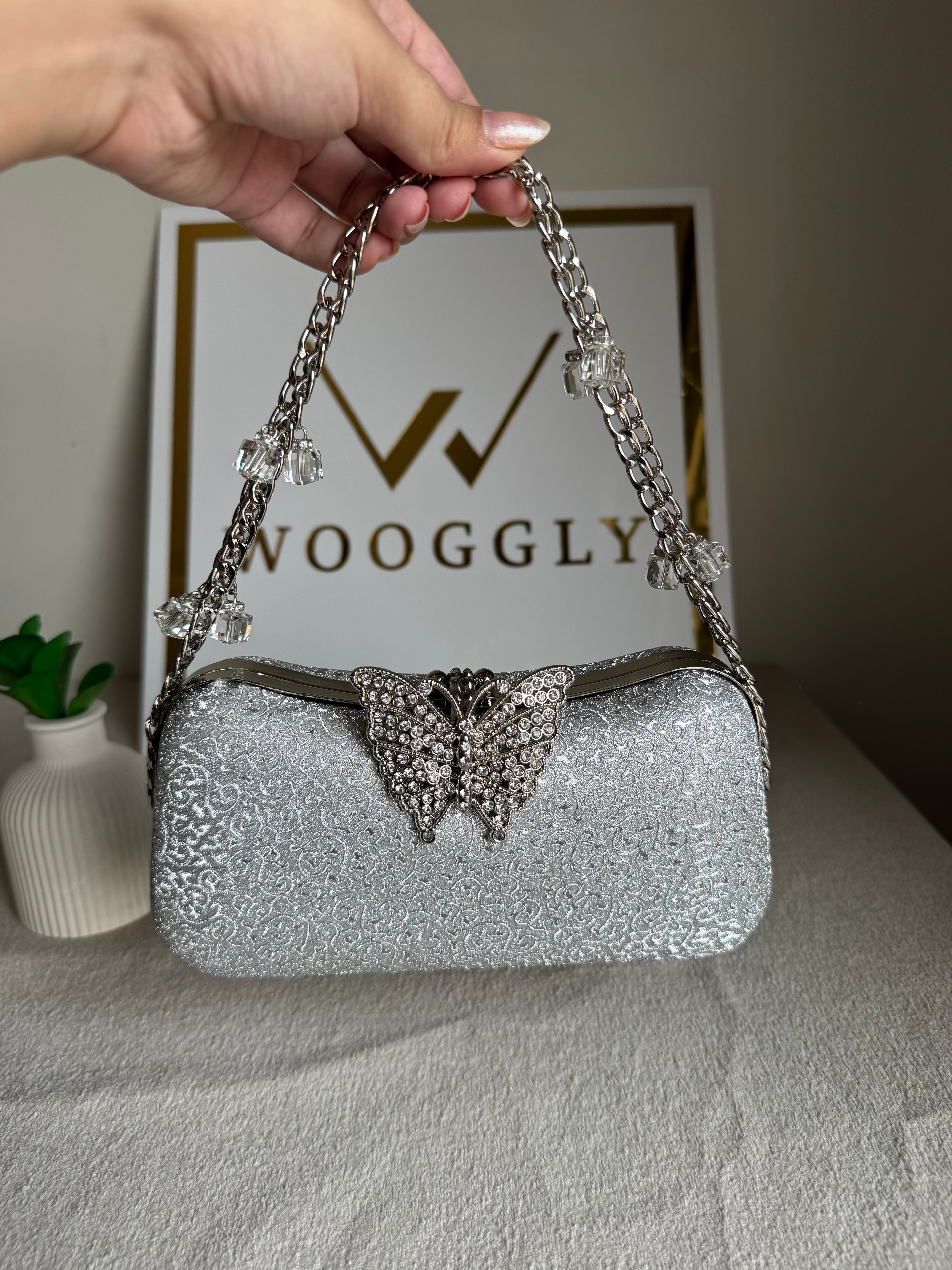 Rosy Butterfly Clutch (Silver)