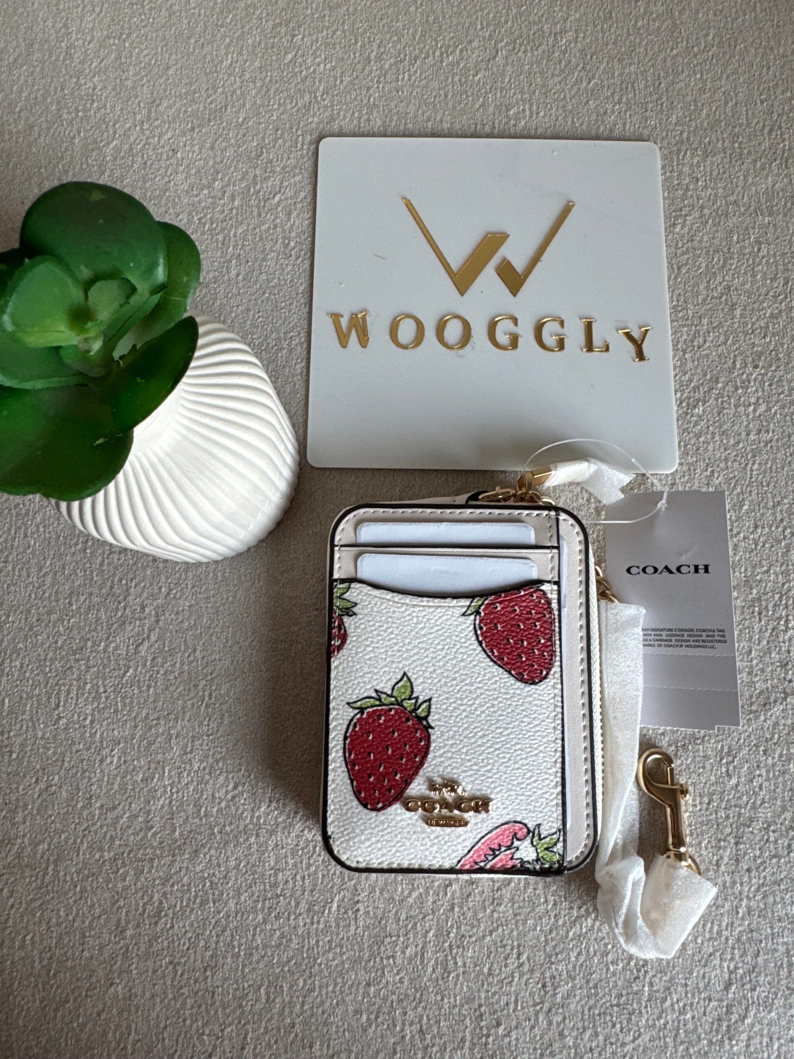 Coach Zip Card Case - Strawberries
