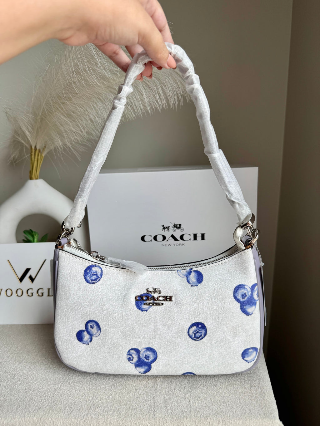 Coach TERI PREMIUM (Blueberries LIMITED EDITION) - MAGNETIC BOX PACKING
