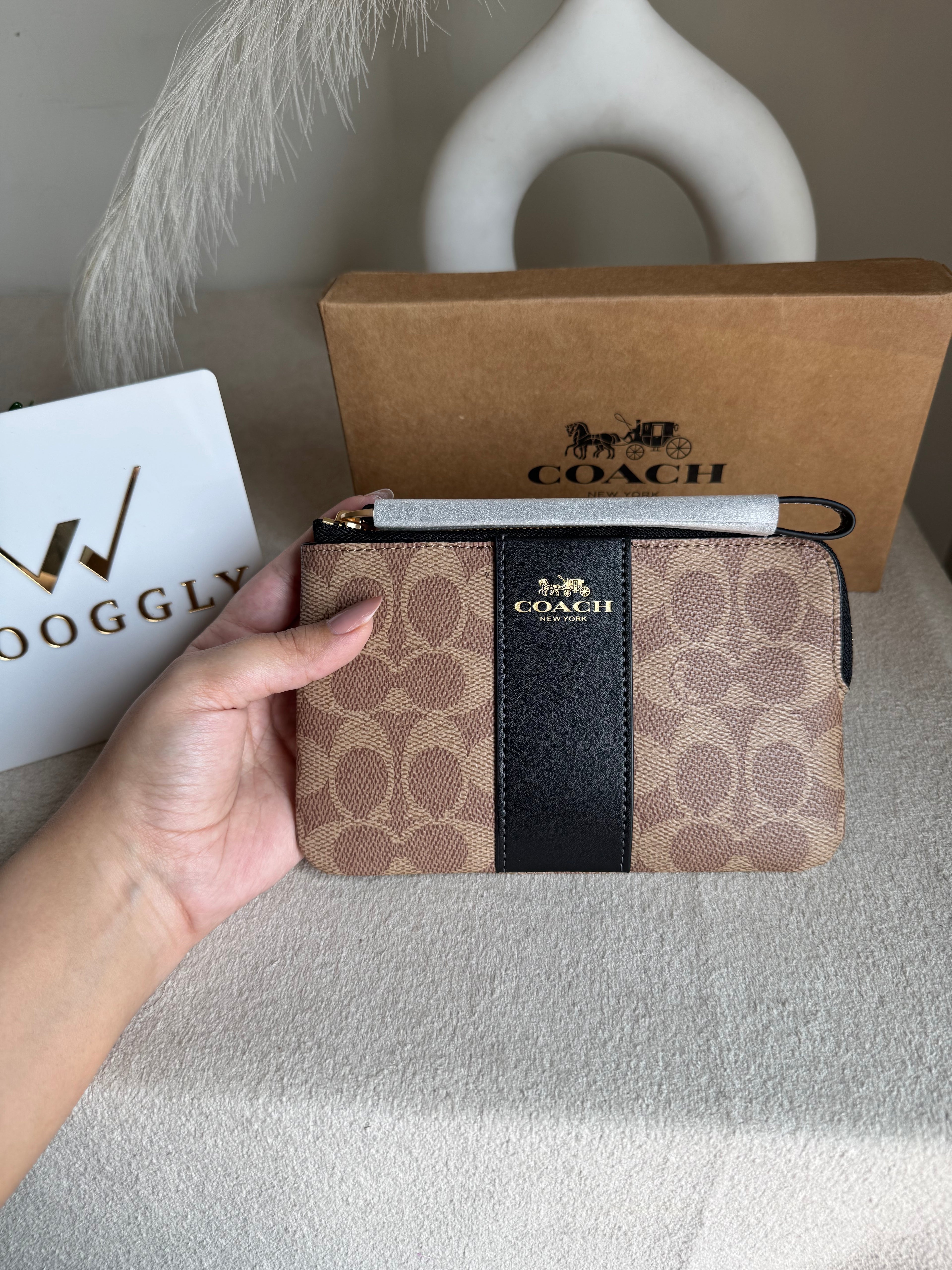 High Quality Wristlet - Apricot Black