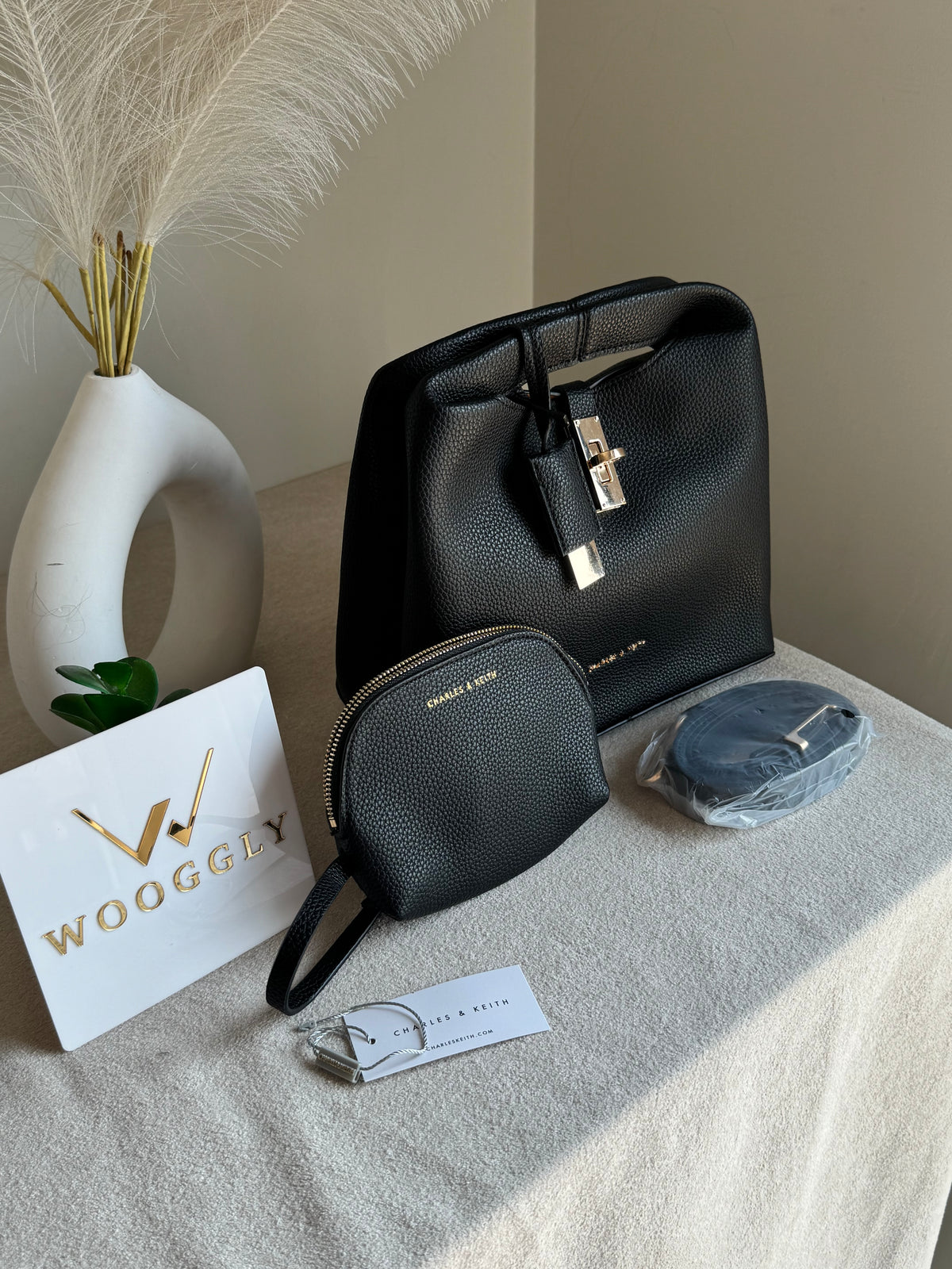 Premium C & K Bucket Bag with Small Pouch & PROPER PACKING Black