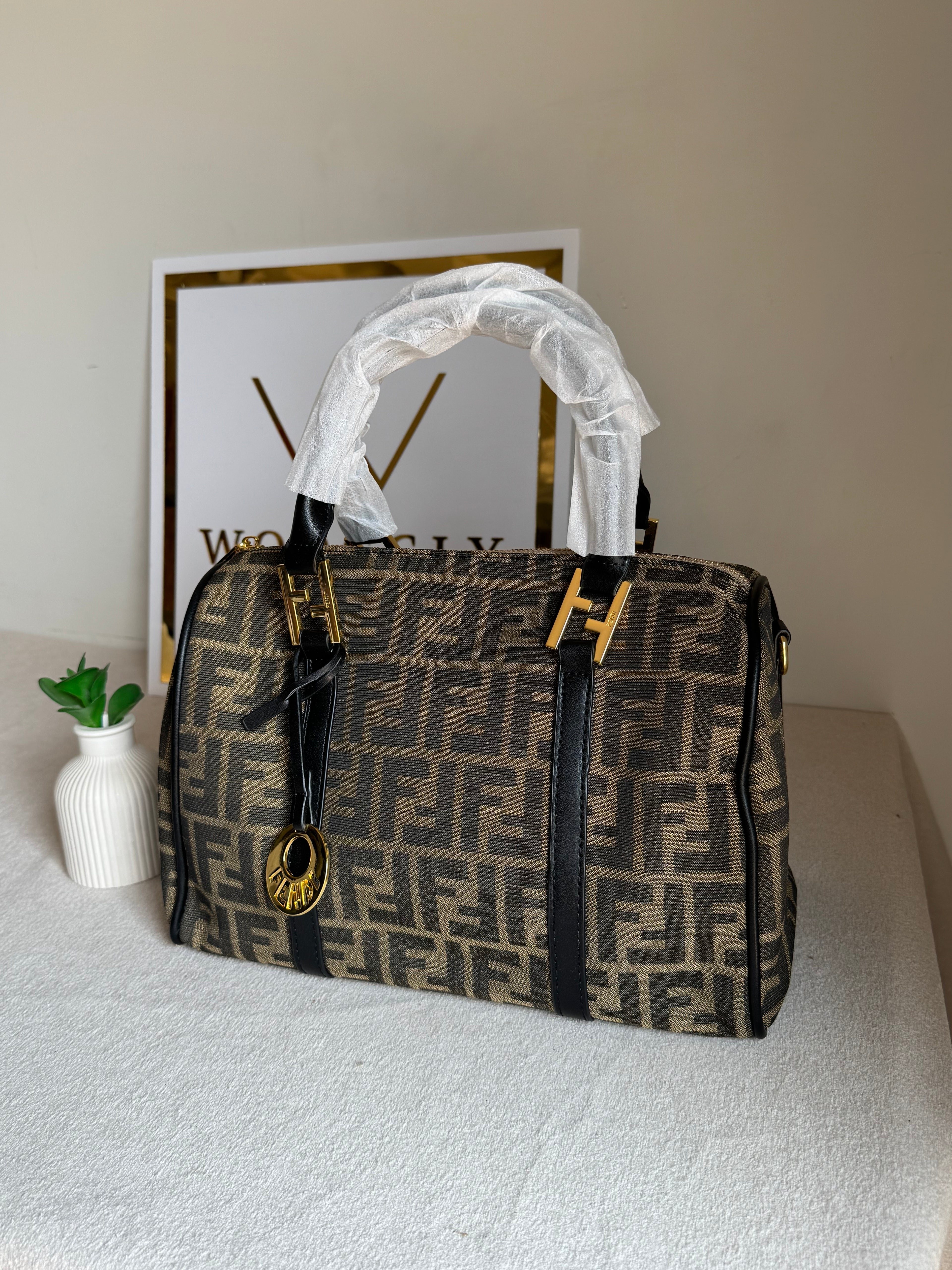 Fendi Signature Hand Bag - Black & Beige