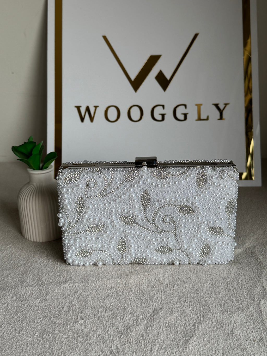 Fifth Avenue Pearl Clutch