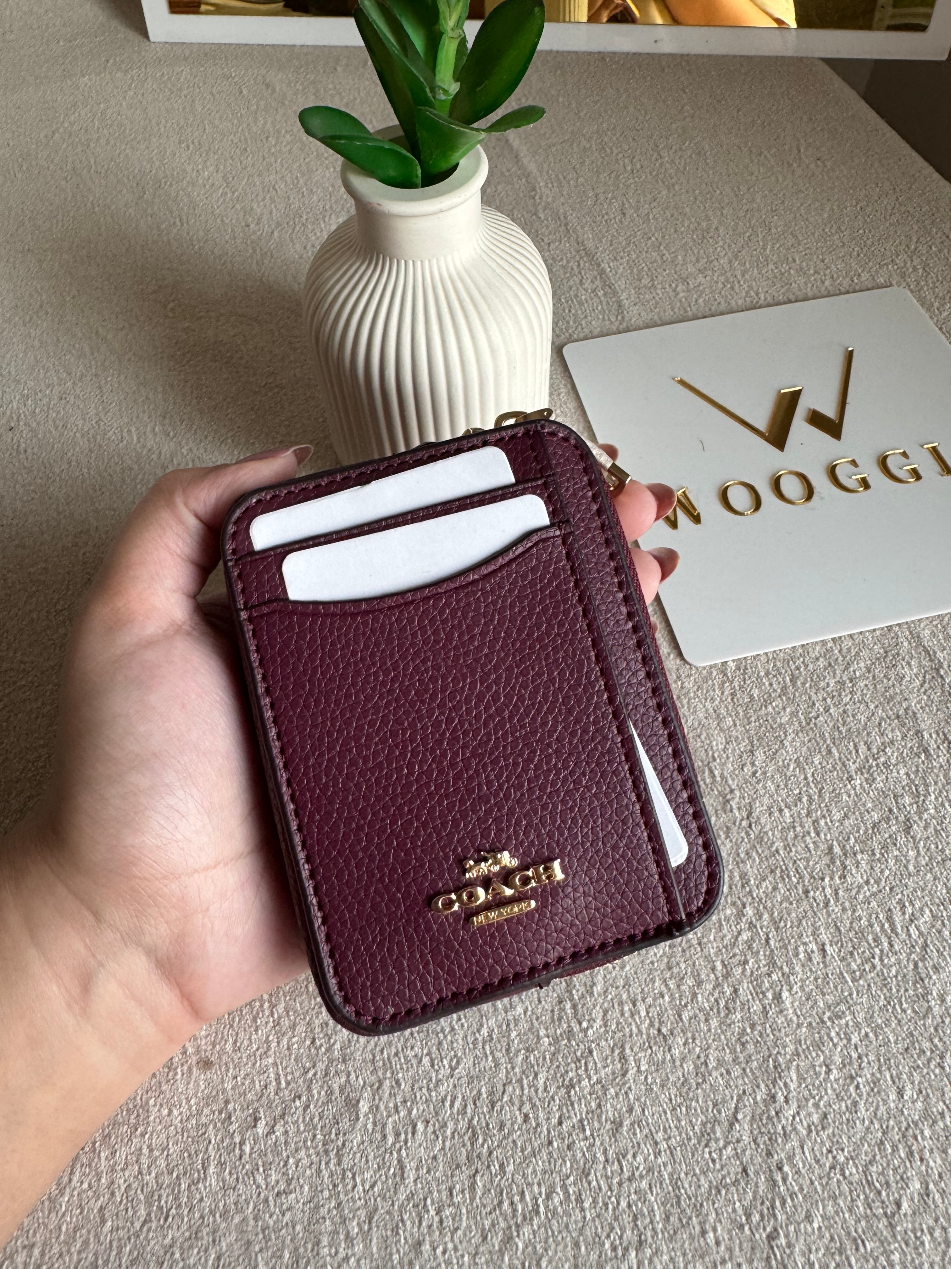 Coach Zip Card Case - Burgandy