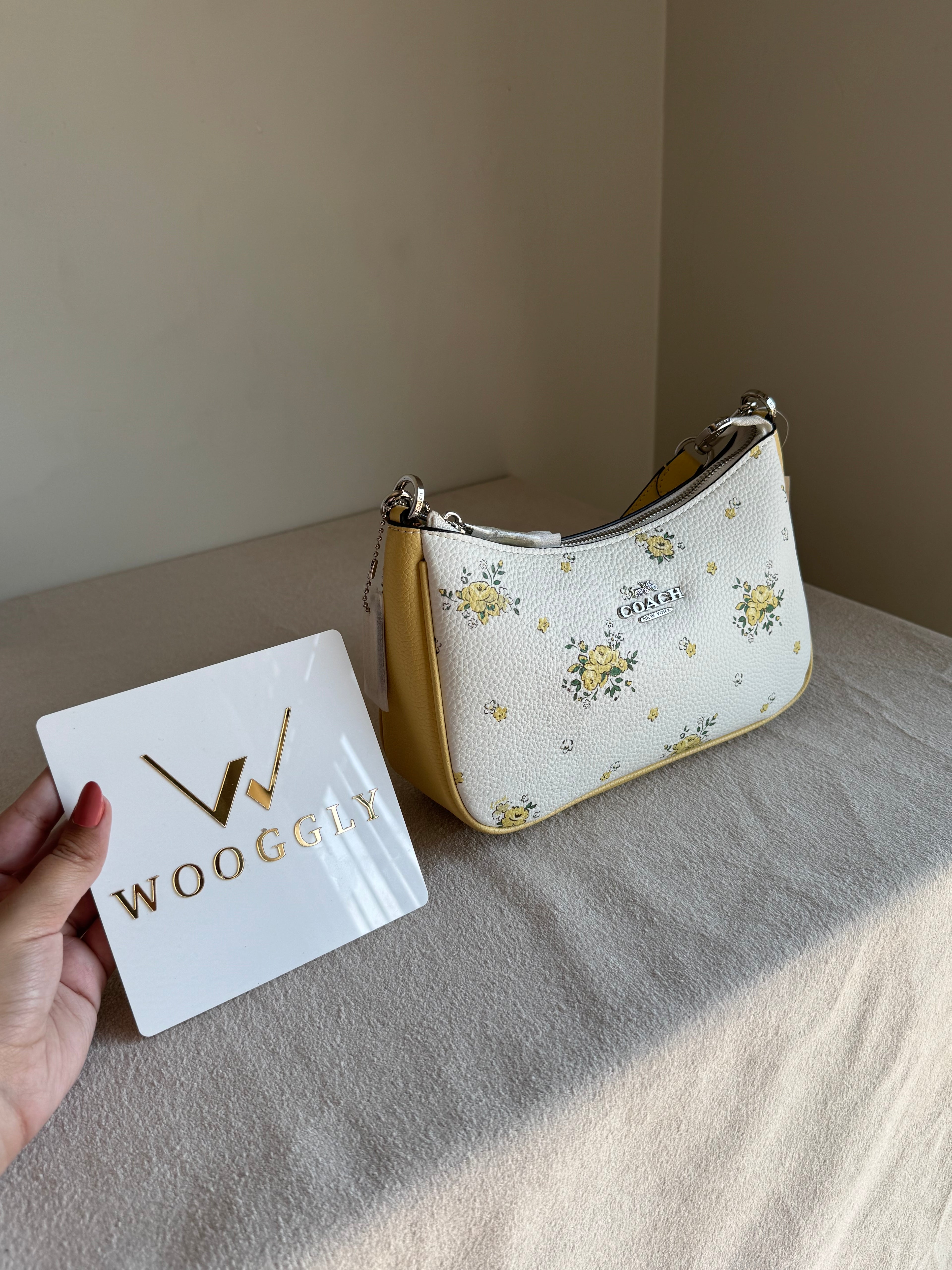 COACH TERI PREMIUM (Viral Butter Yellow) - MAGNETIC BOX PACKING