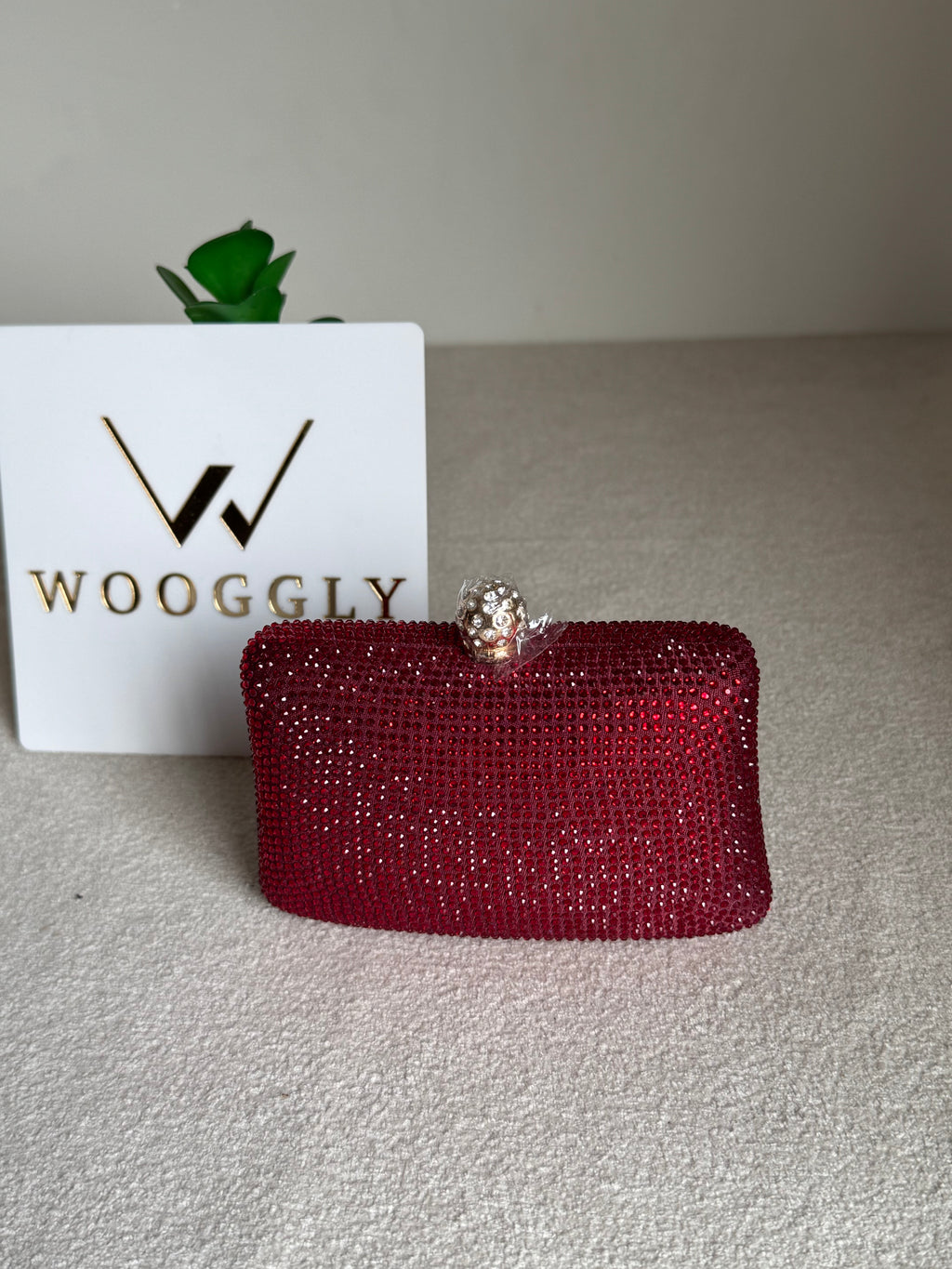 Icon Clutch Red