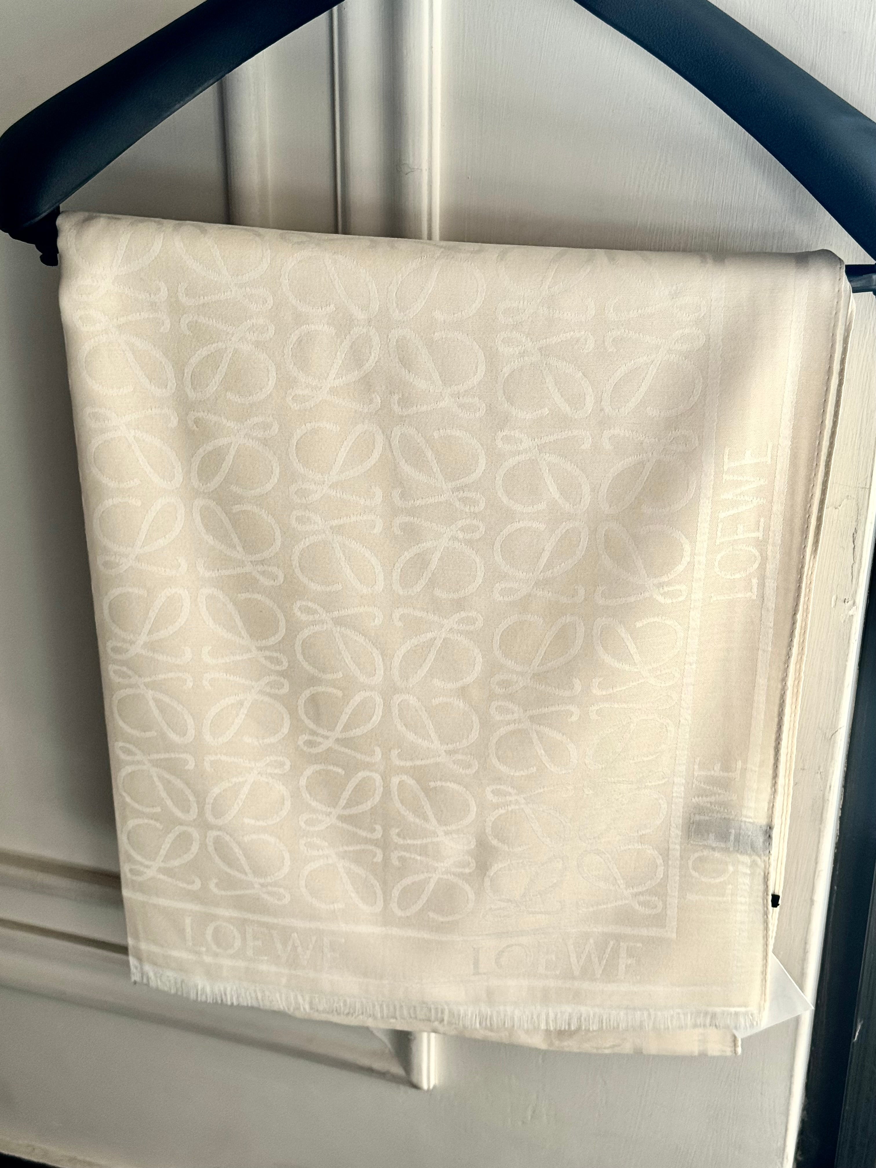 ALL SEASON Loewe Stoller - Cream