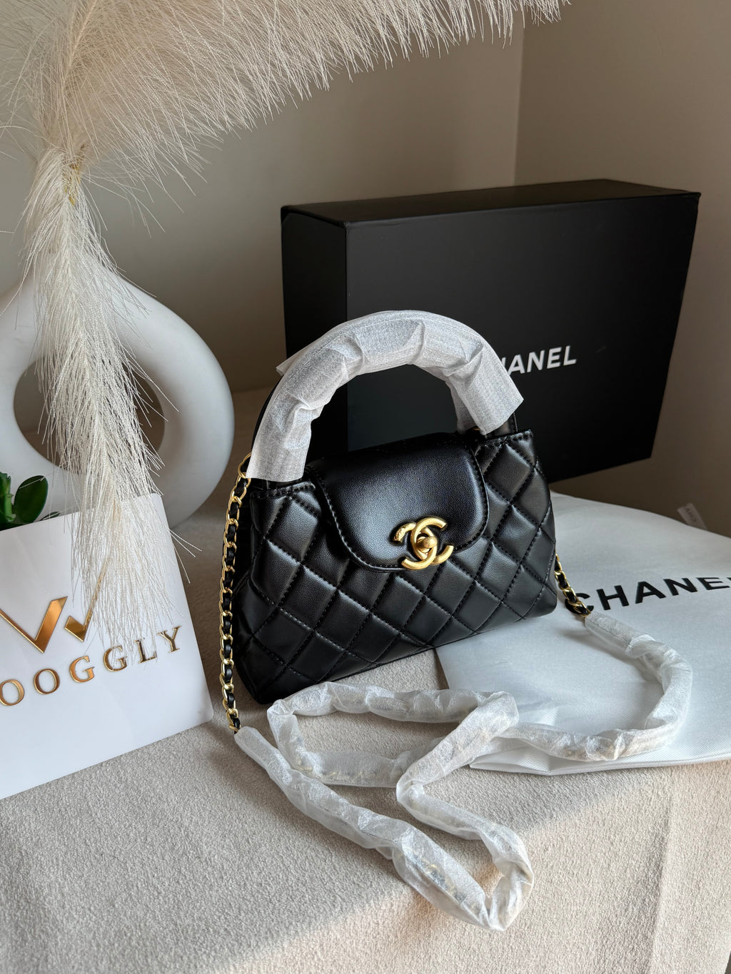 CH Premium Viral Quilted Bag – Black with Box Packaging