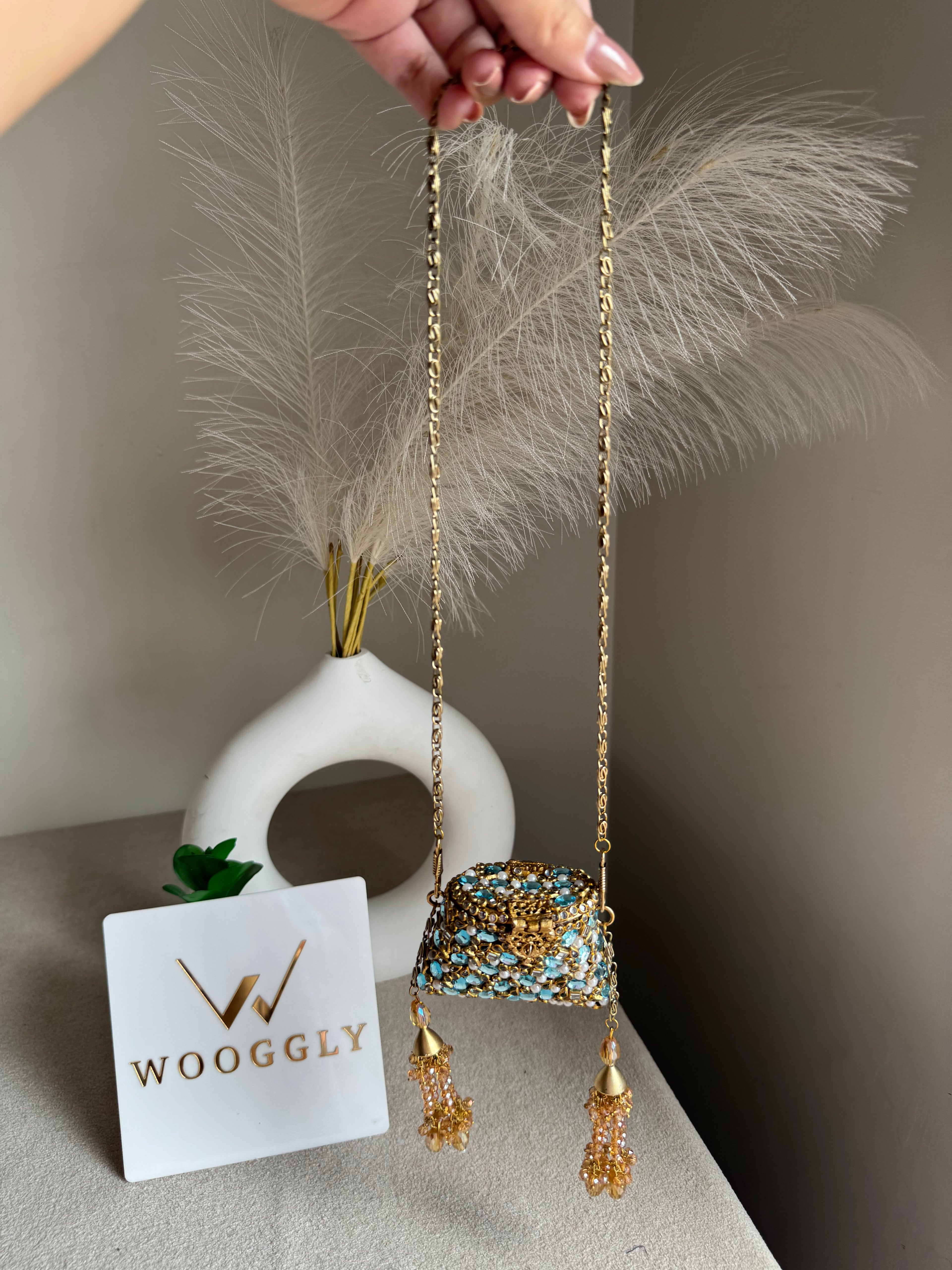 Viral Mini Clutch Lovelle - Gold with Turquoise