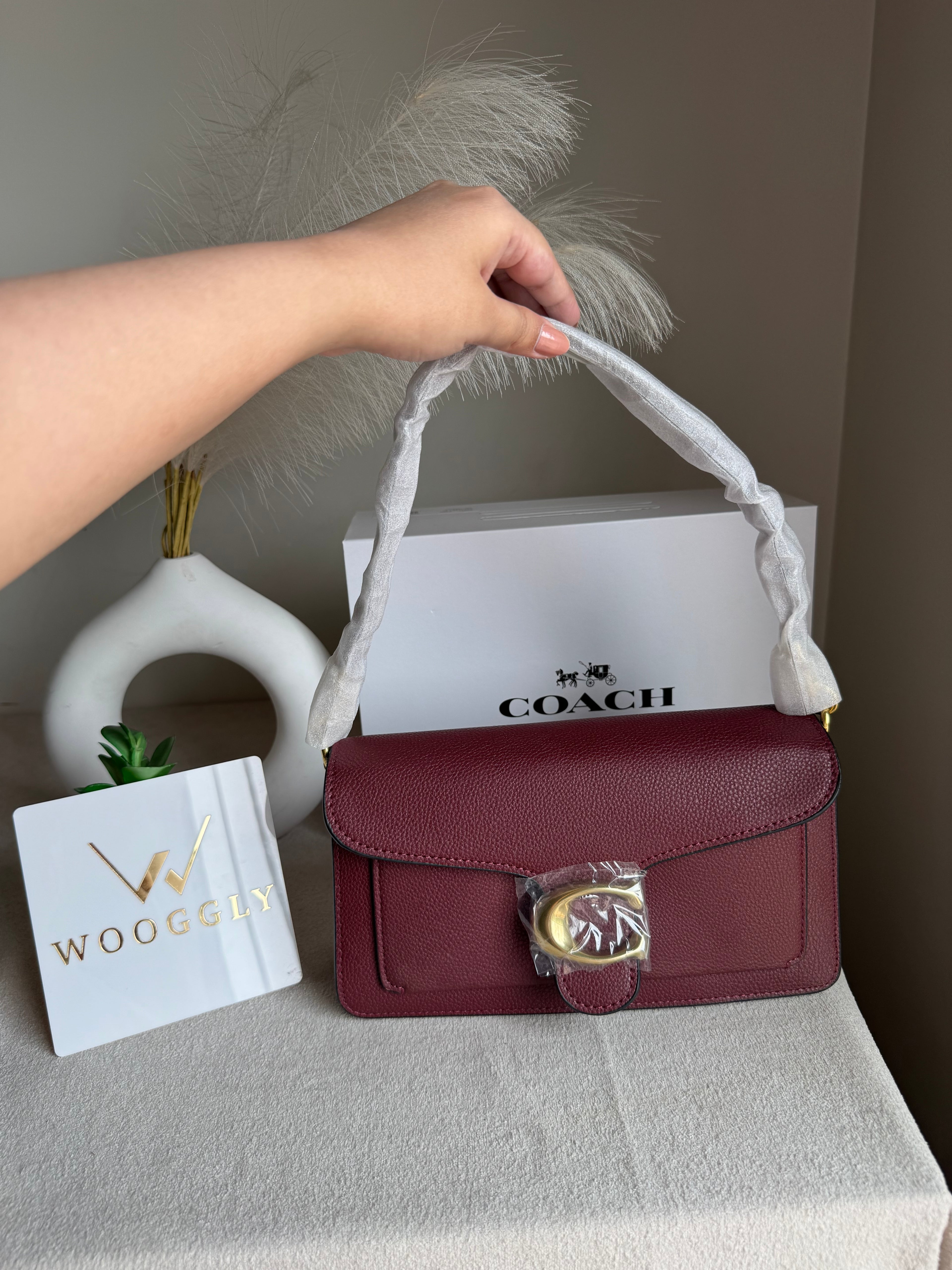 TABBY 26 EXTREMELY PREMIUM: LIMITED EDITION (MAROON)- MAGNETIC BOX PACKING