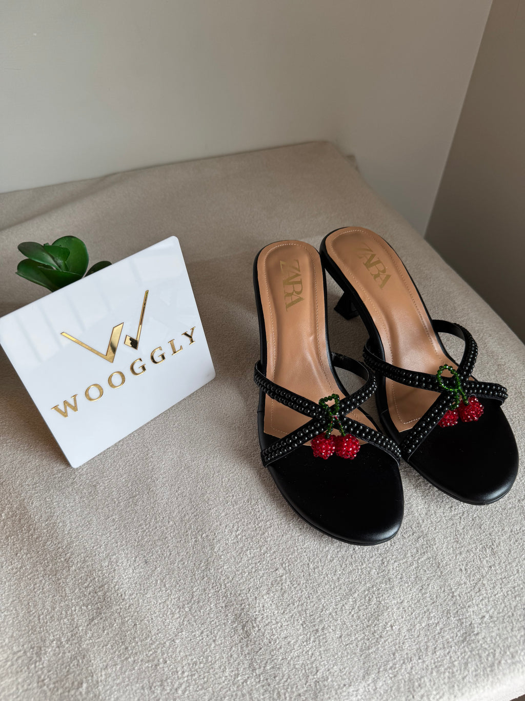Cute Zara Cherry Heels Black