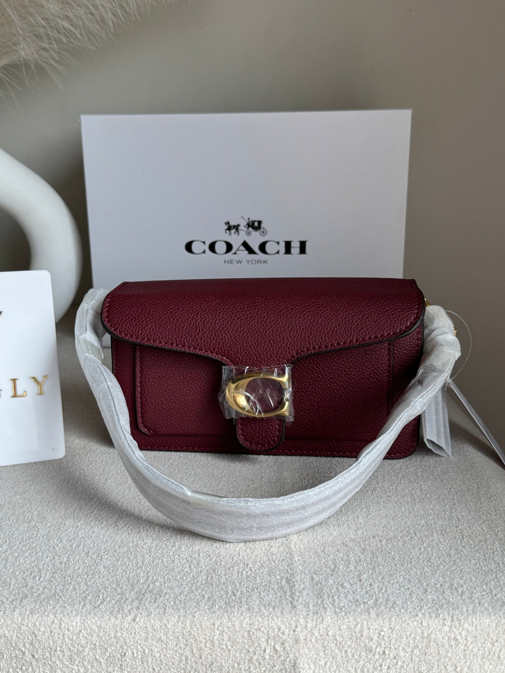Coach TABBY Premium 20 (MINI) Maroon - Magnetic BOX PACKING