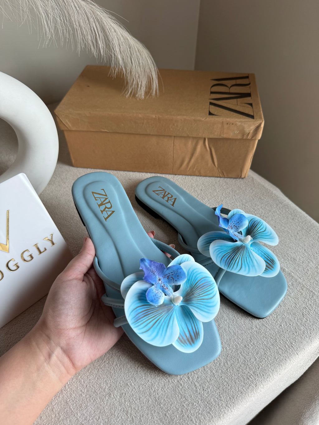 VIRAL FLOWER SLIDES - Blue