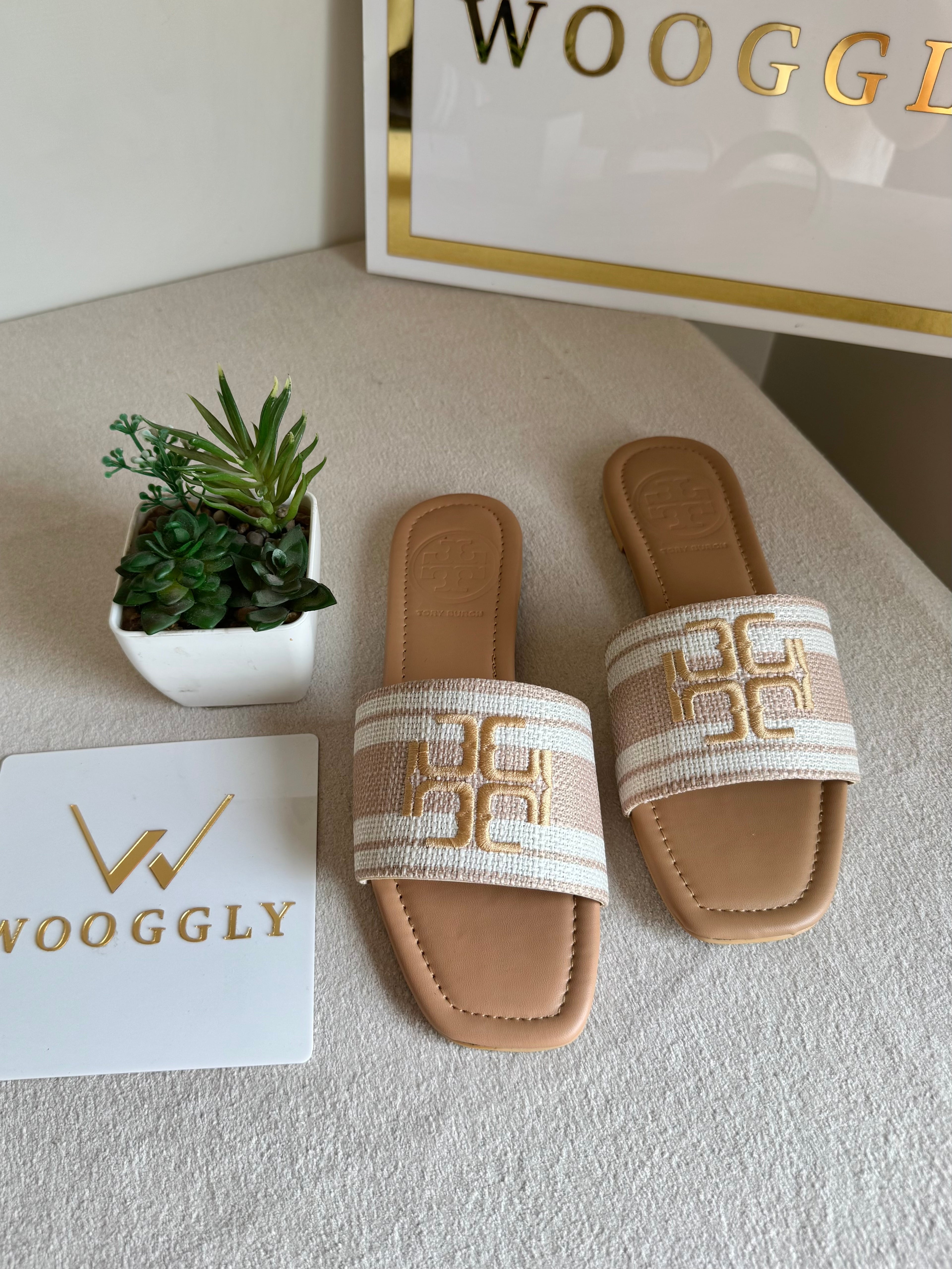 Tory Burch Nyra Slides - Beige