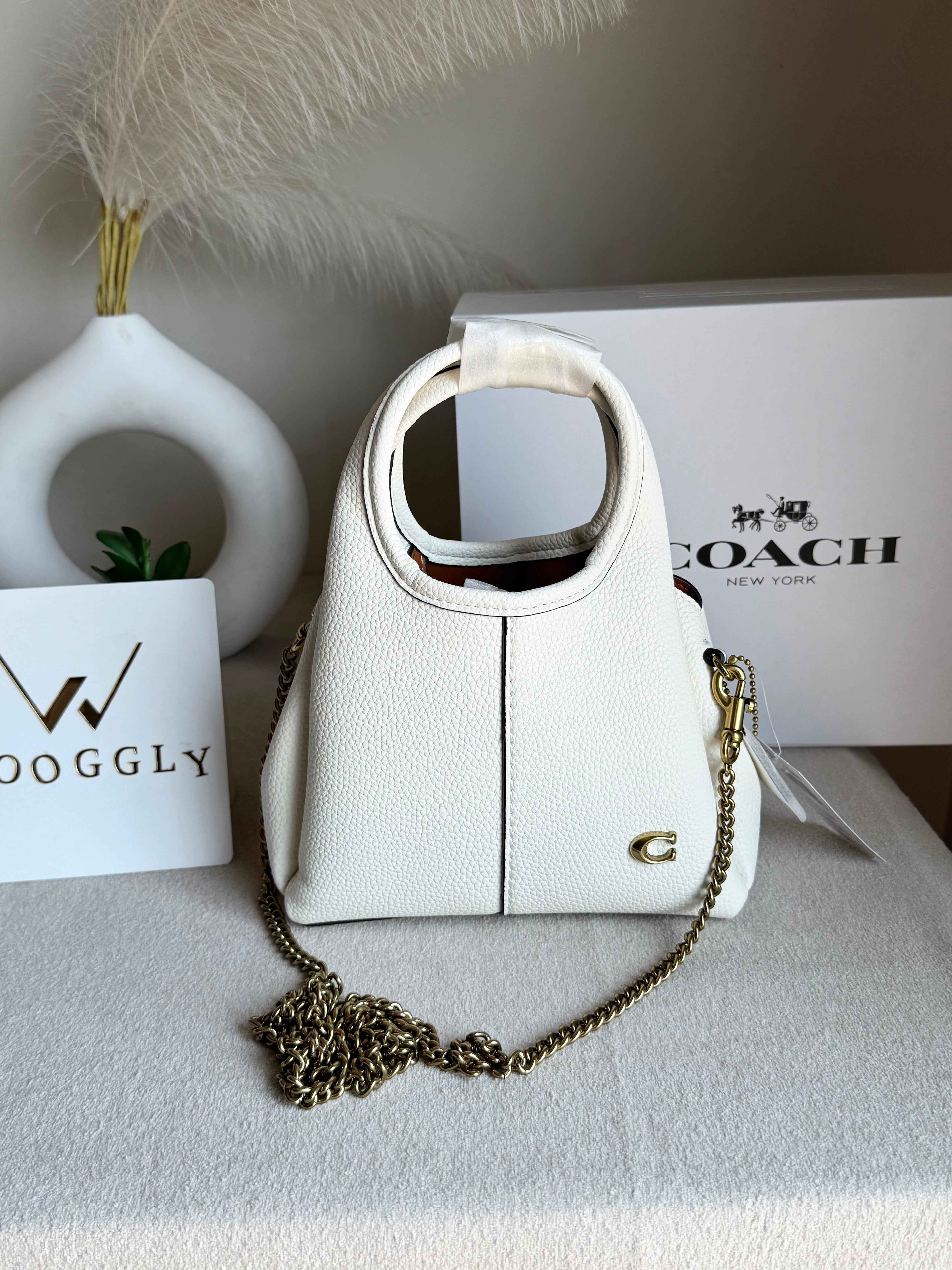 EXTREMELY PREMIUM MINI COACH Lana (CREAM) - BOX PACKING