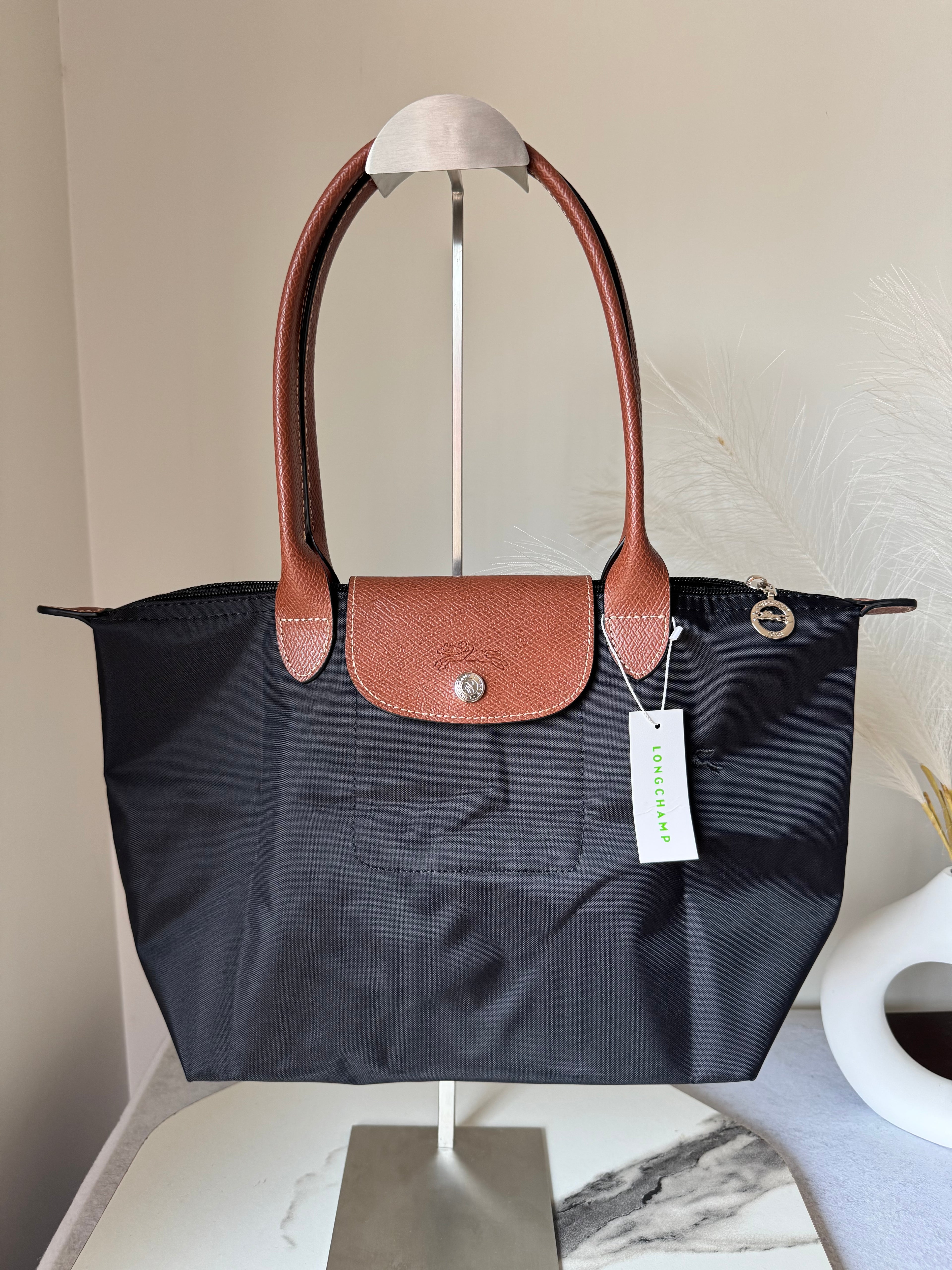 Longchamp Tote MEDIUM - Black (WITH BRAND LOGO)