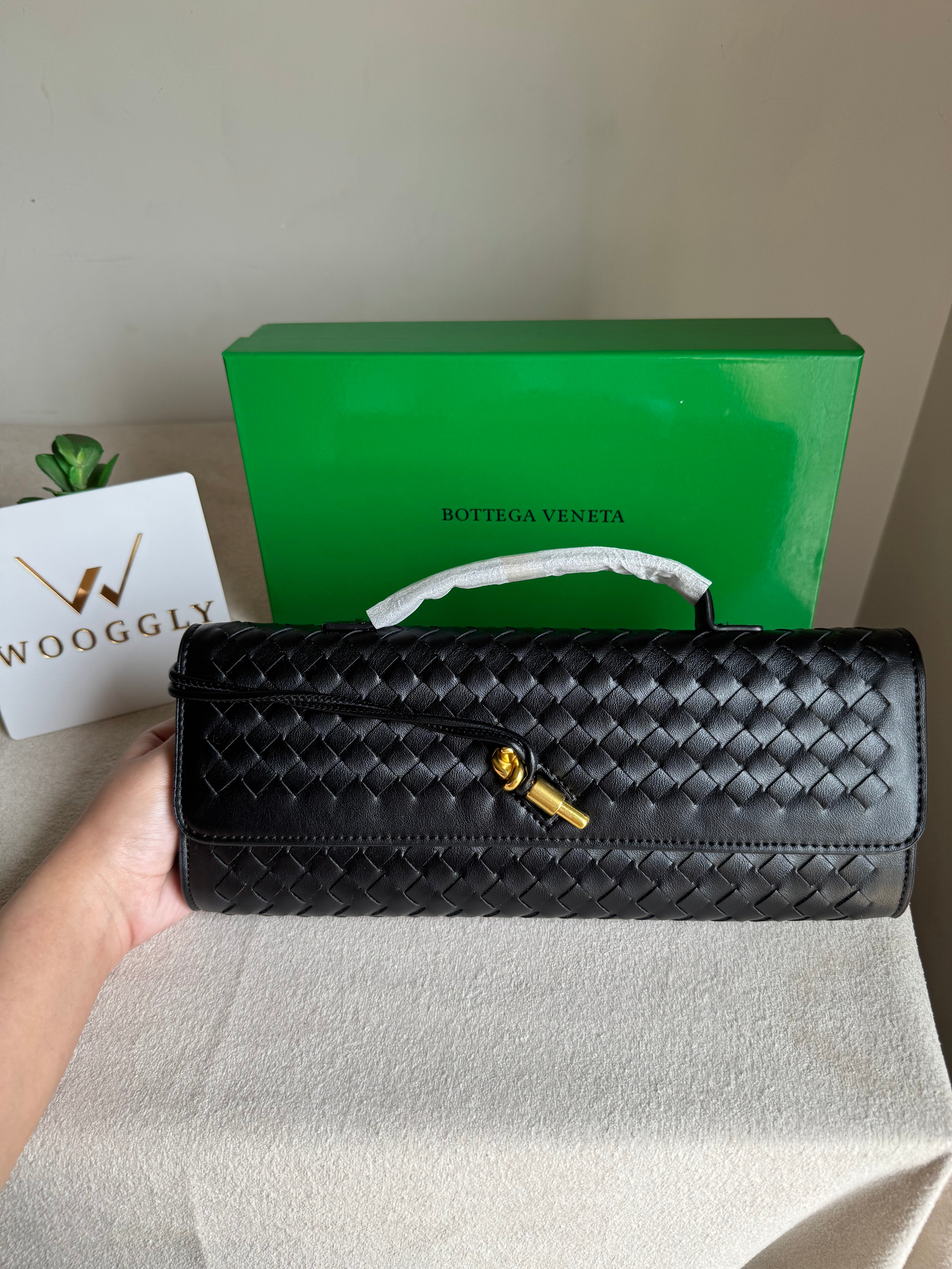 Premium Bottega Veneta Viral Bag with BOX Packing - Black