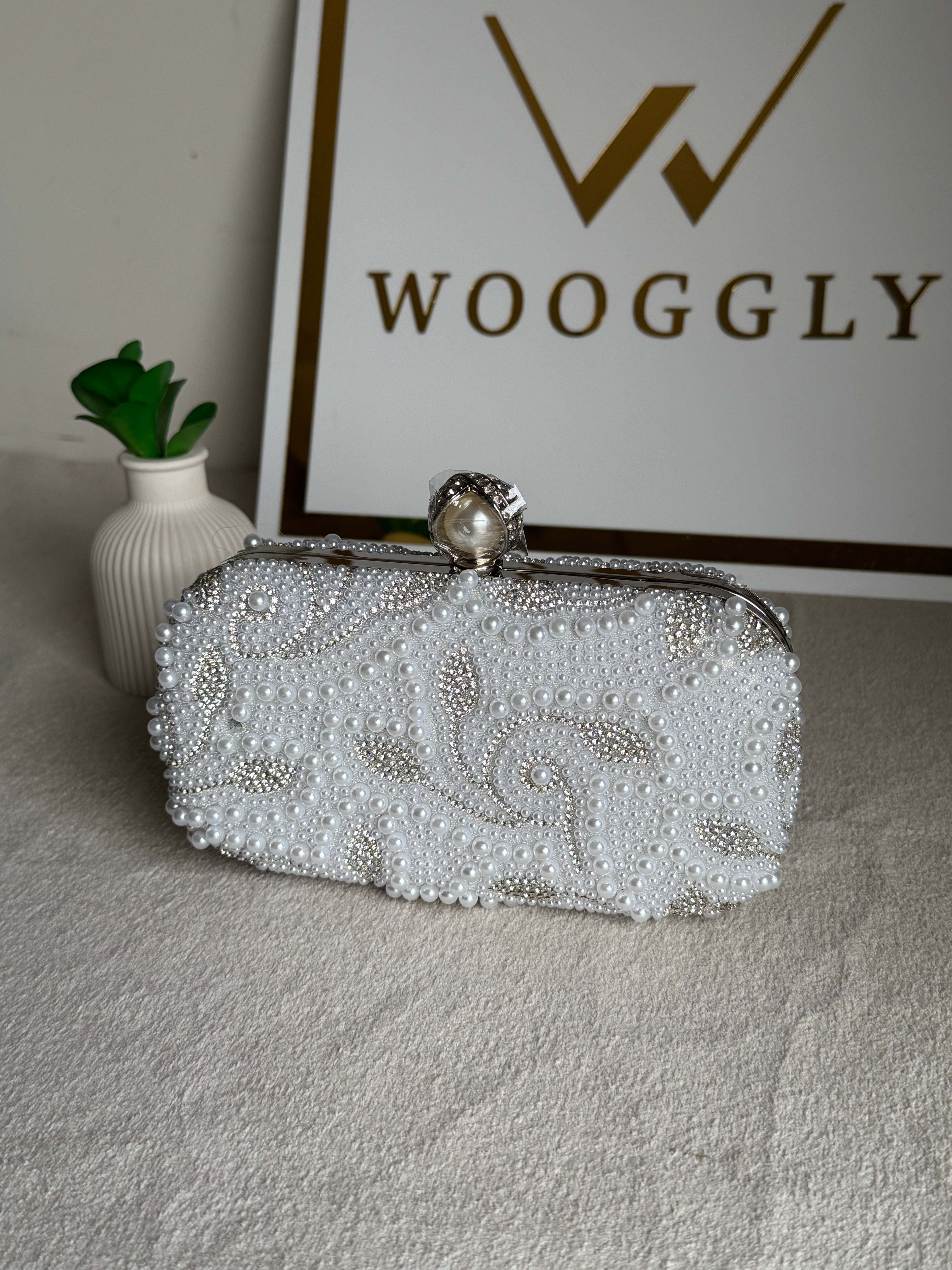 Petal Pearl Clutch