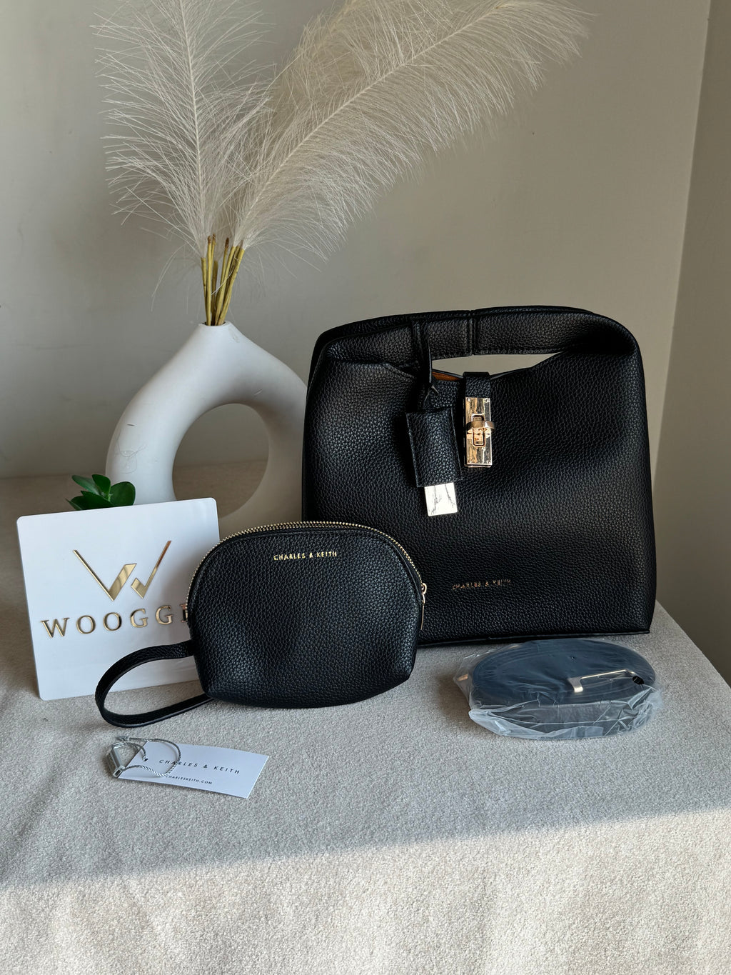Premium C & K Bucket Bag with Small Pouch & PROPER PACKING Black