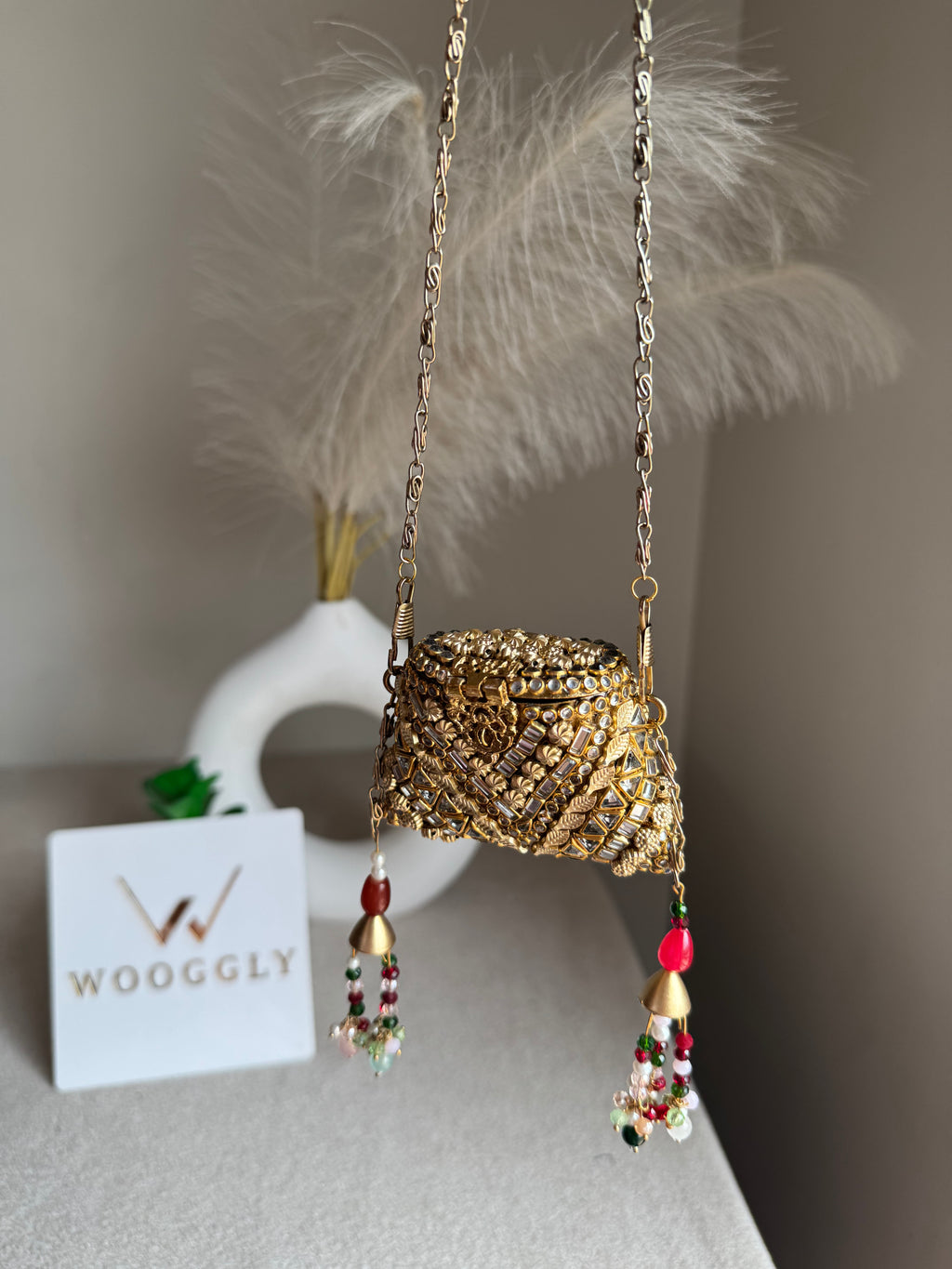 Viral Mini Clutch Lovelle - Gold with Red