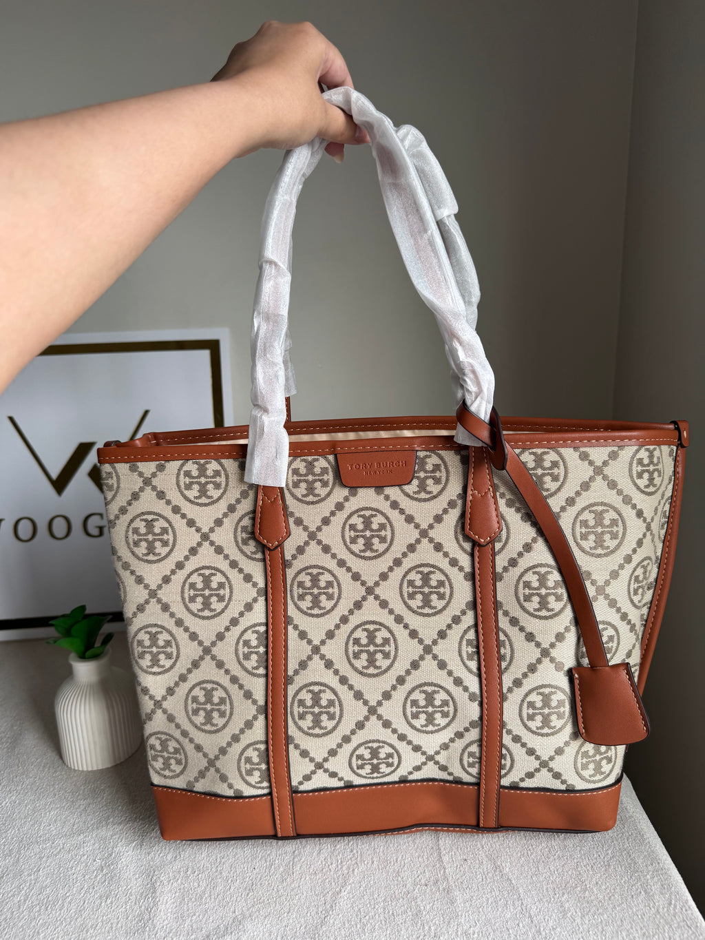 Tory Burch Tote Bag - Beige & Brown