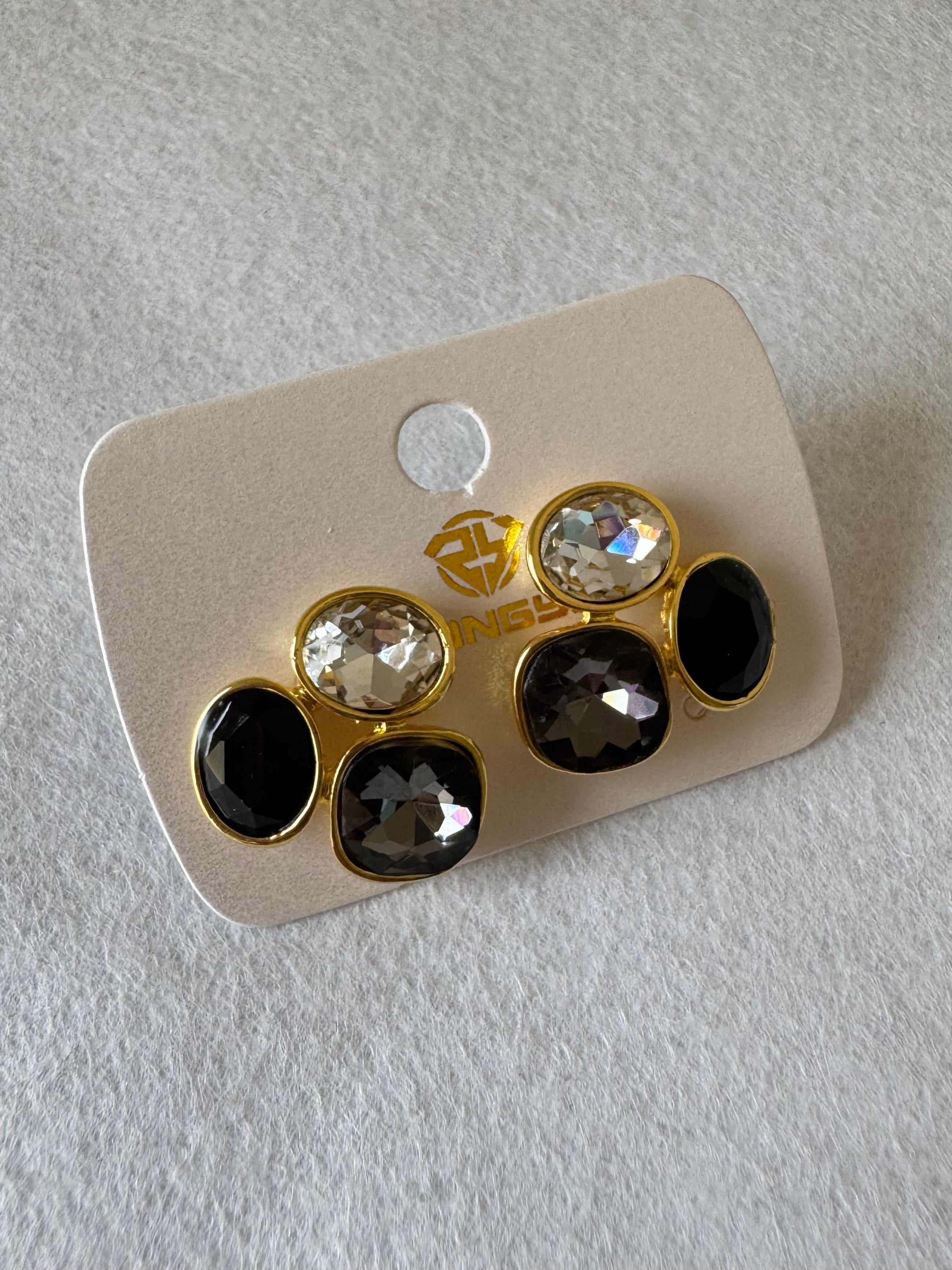 Mira Black Earrings