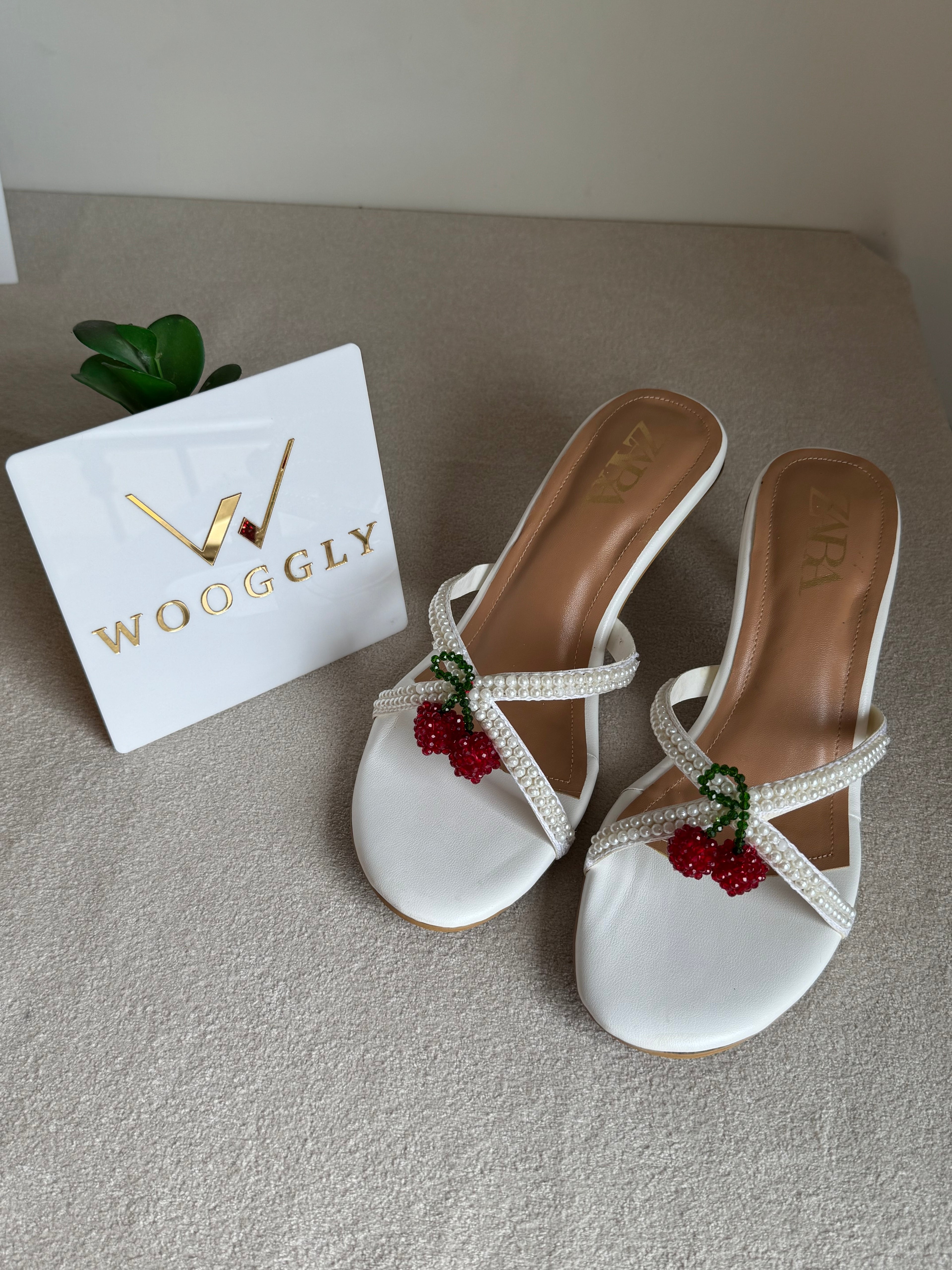 Cute Zara Cherry Heels White