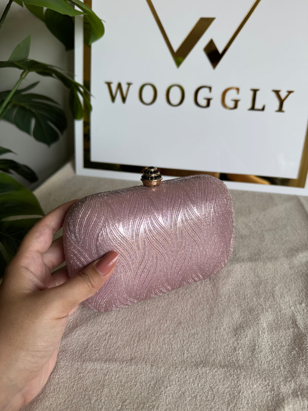 Milan Clutch - Pink